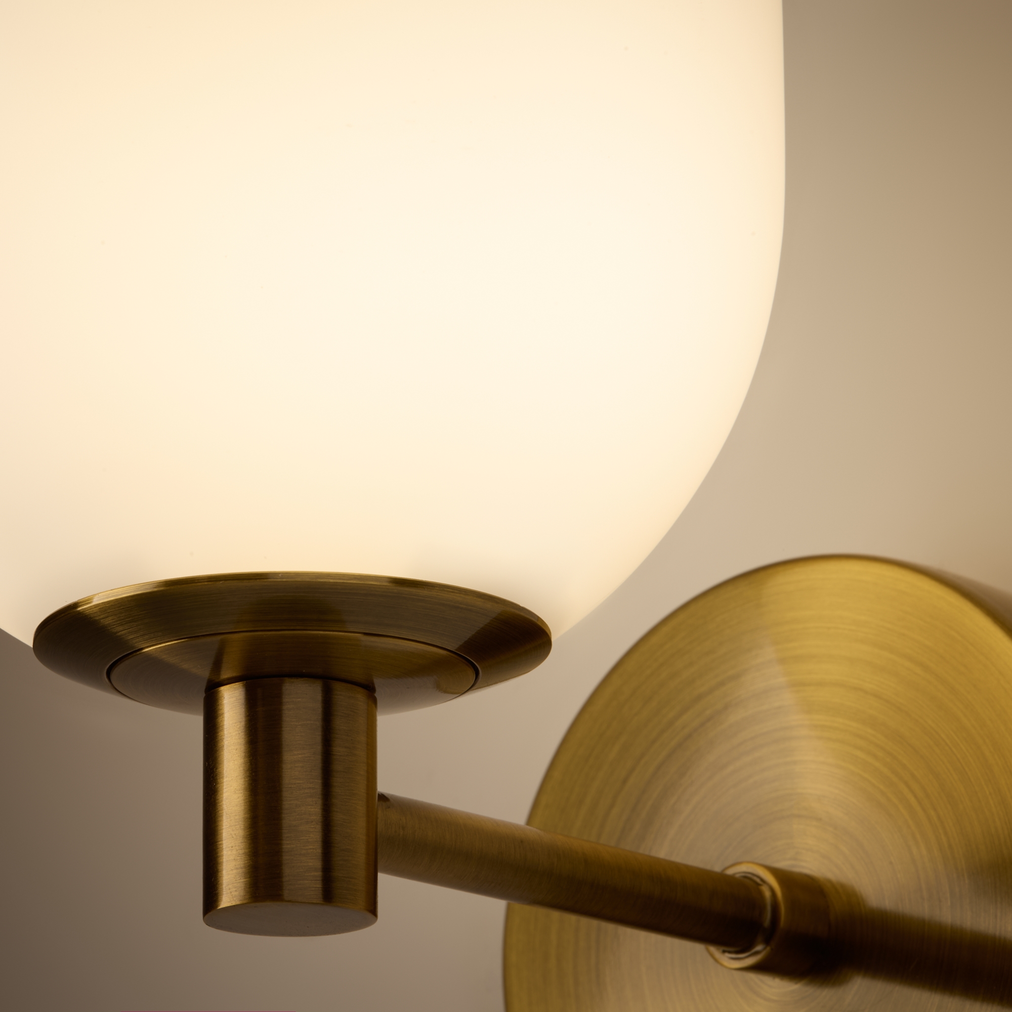 Бра Freya Sharlot FR1012WL-01BS_MY