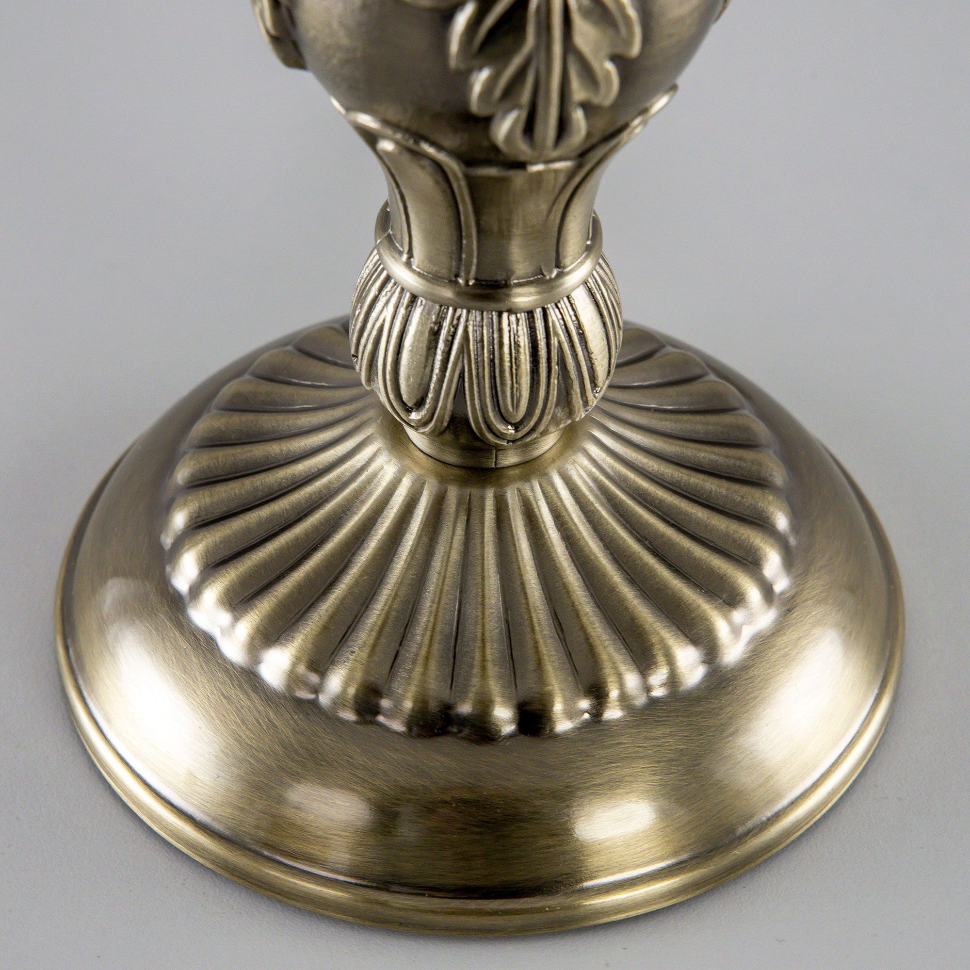 Настольный светильник CitiLux Адриана CL405823