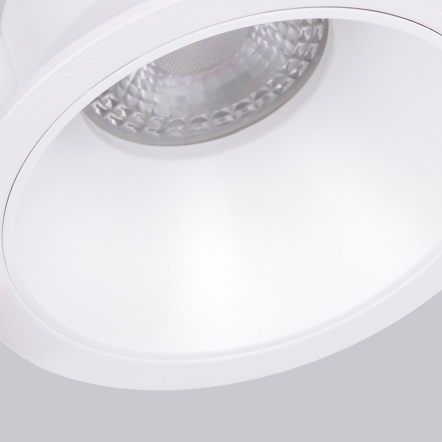 Врезной светильник Favourite Lamppu 4522-1C