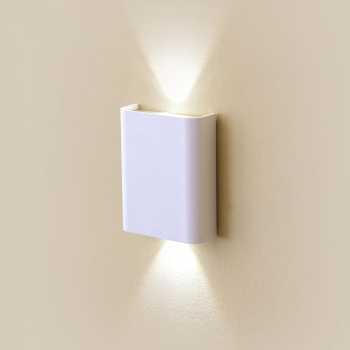 Настенный светильник CitiLux Декарт CL704400