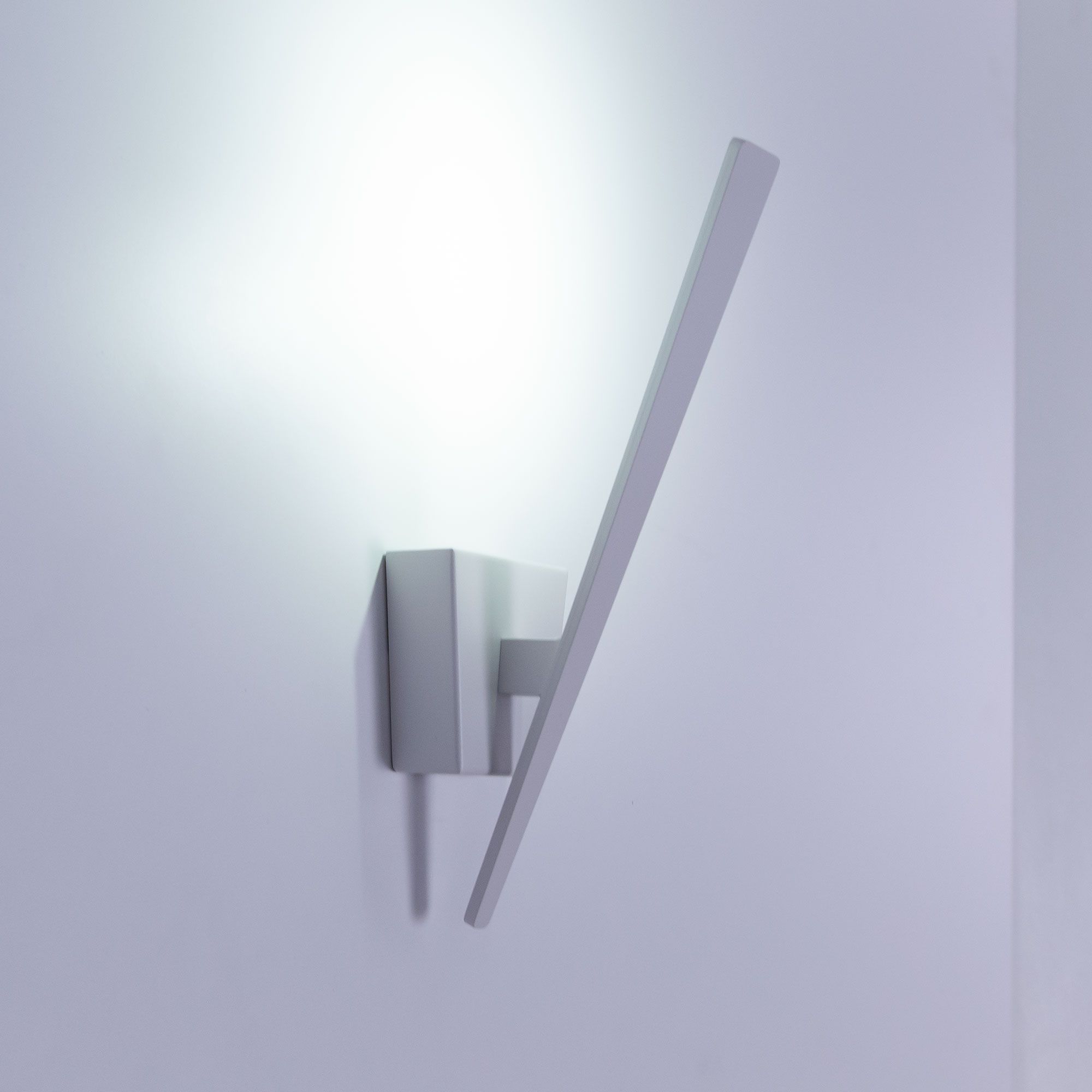 Настенный светильник CitiLux Декарт CL704010N