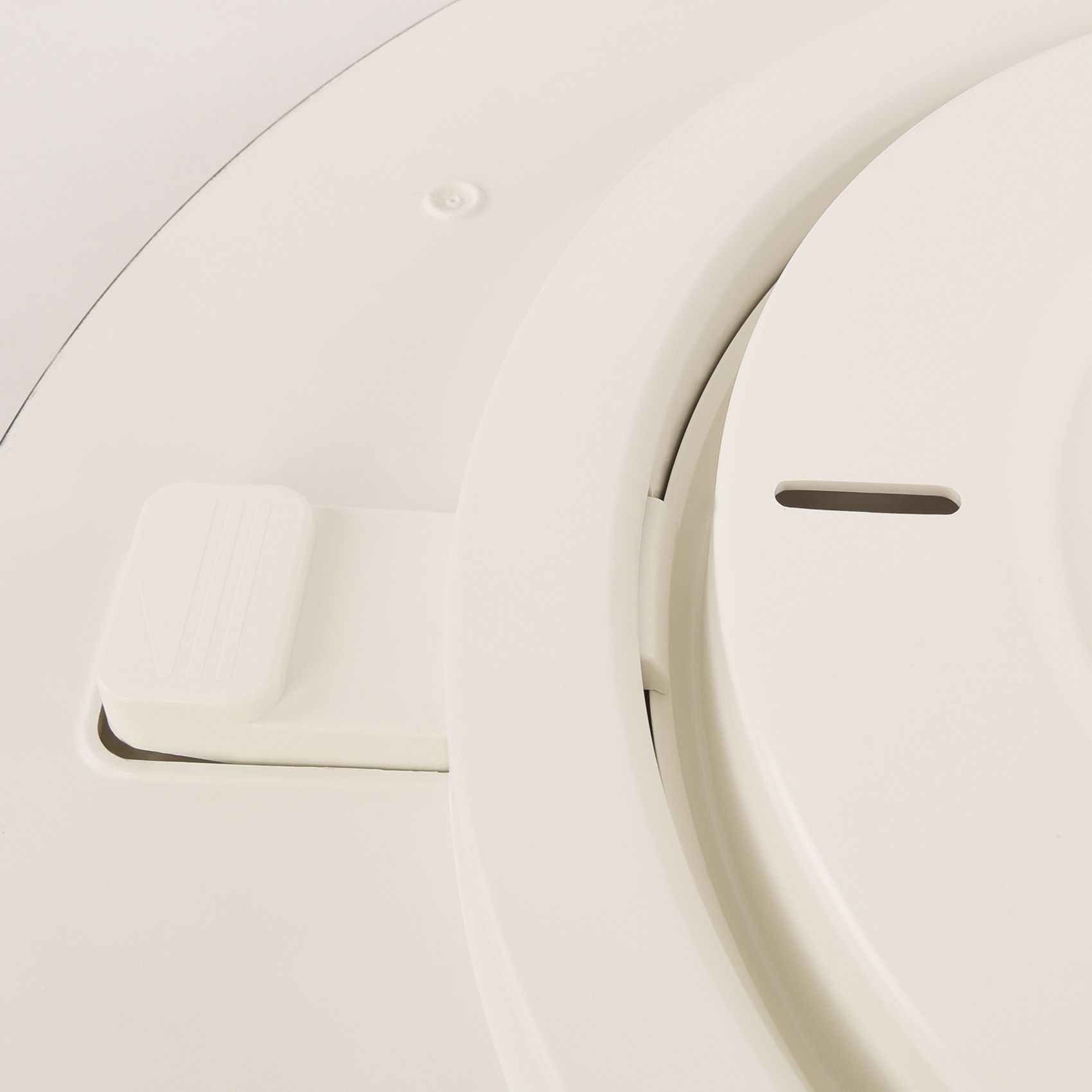 Потолочная люстра APL LED Toscana 3315.XM-60W White_BI