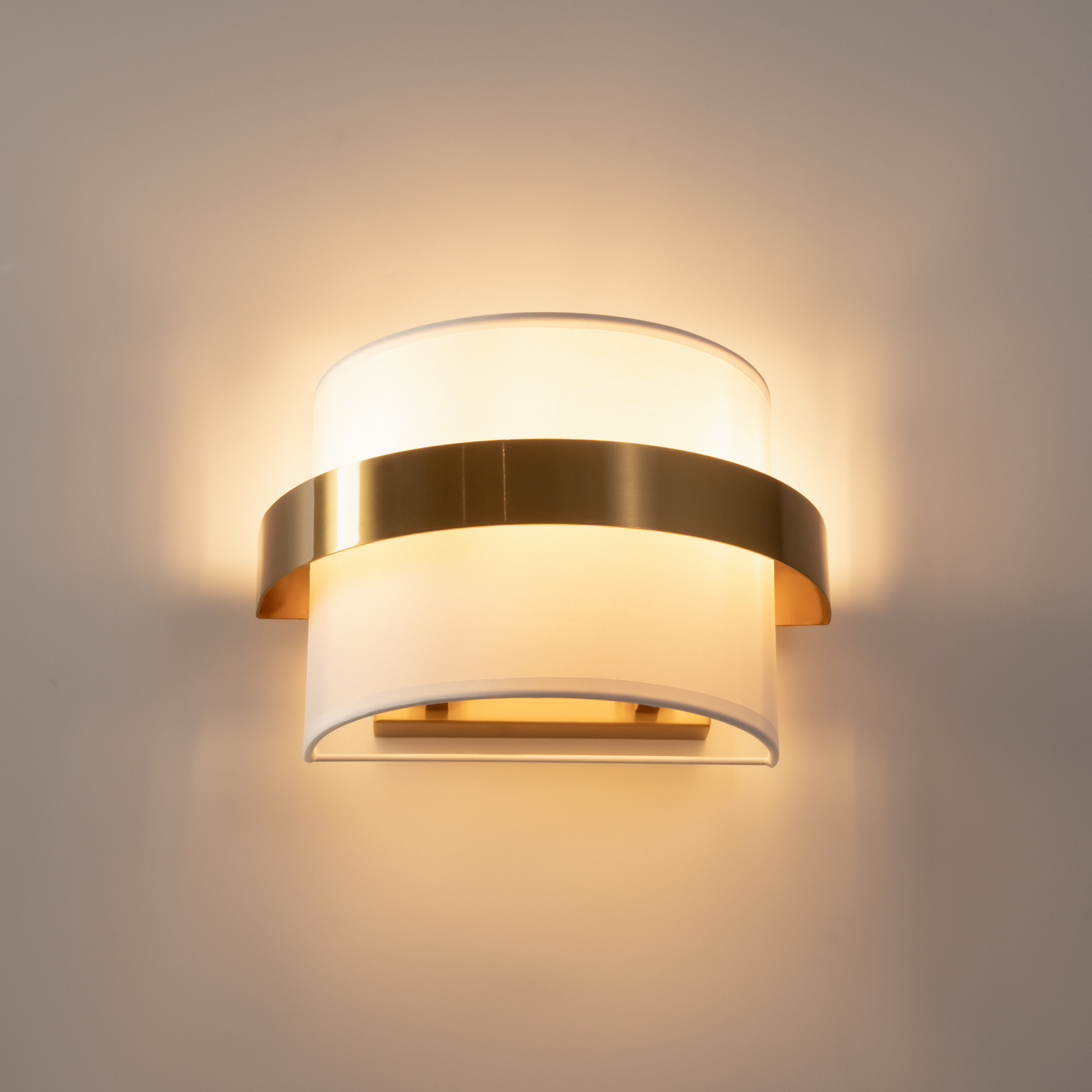 Настенный светильник Freya Bride FR5367WL-02BS_MY