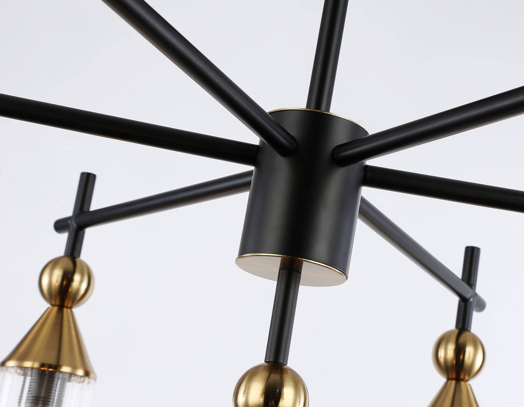 Потолочная люстра на штнаге Ambrella Light Heigh Light HIGH LIGHT LH55257_AMB