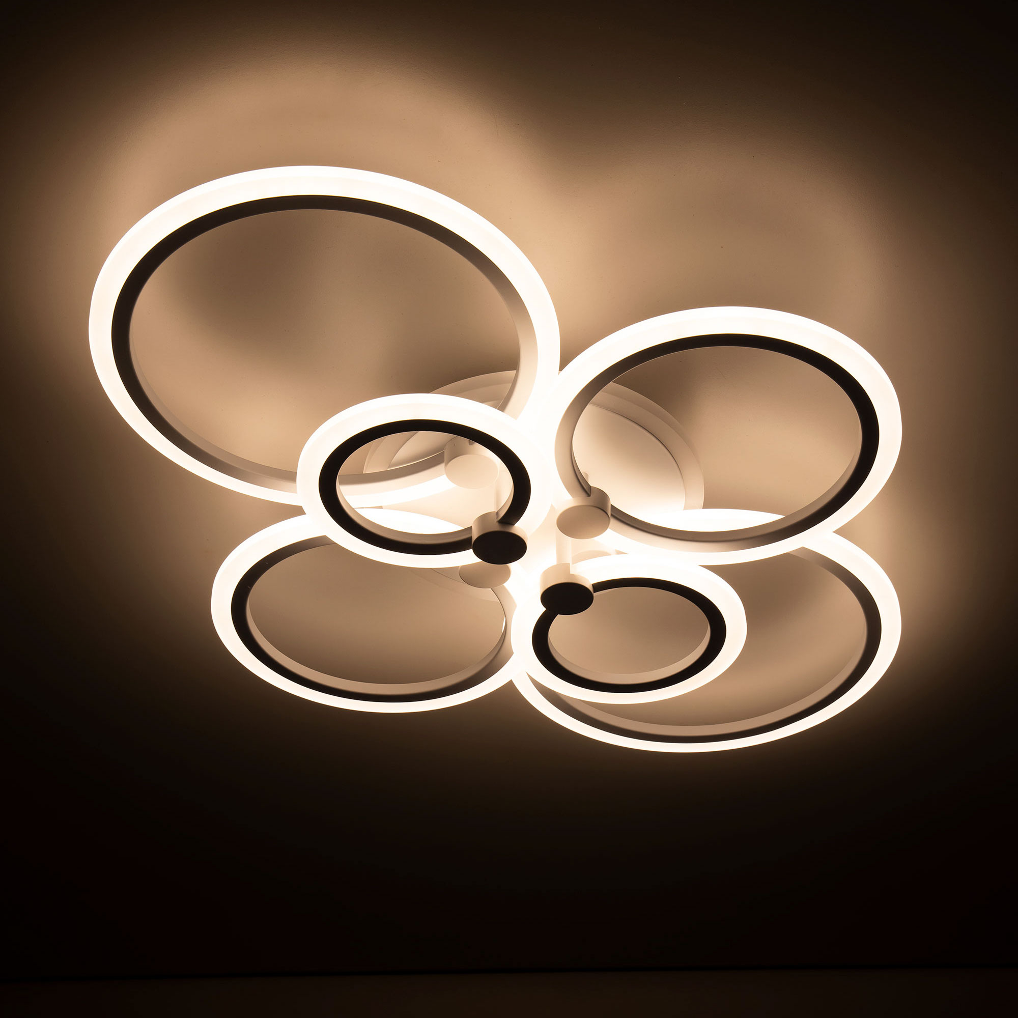 Потолочная люстра CitiLux Сента CL237B160E