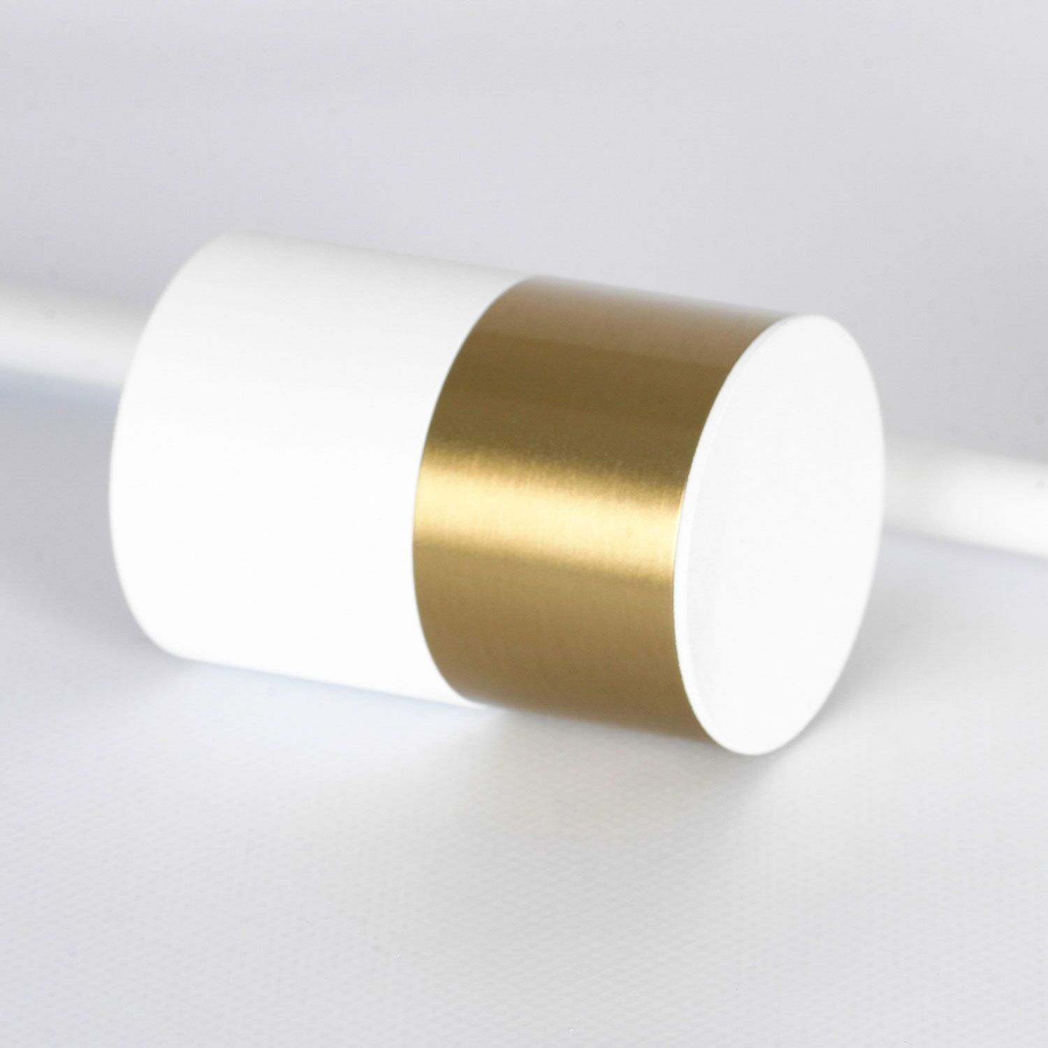 Люстра потолочная на штанге Lussole GILBERT LSP-8828