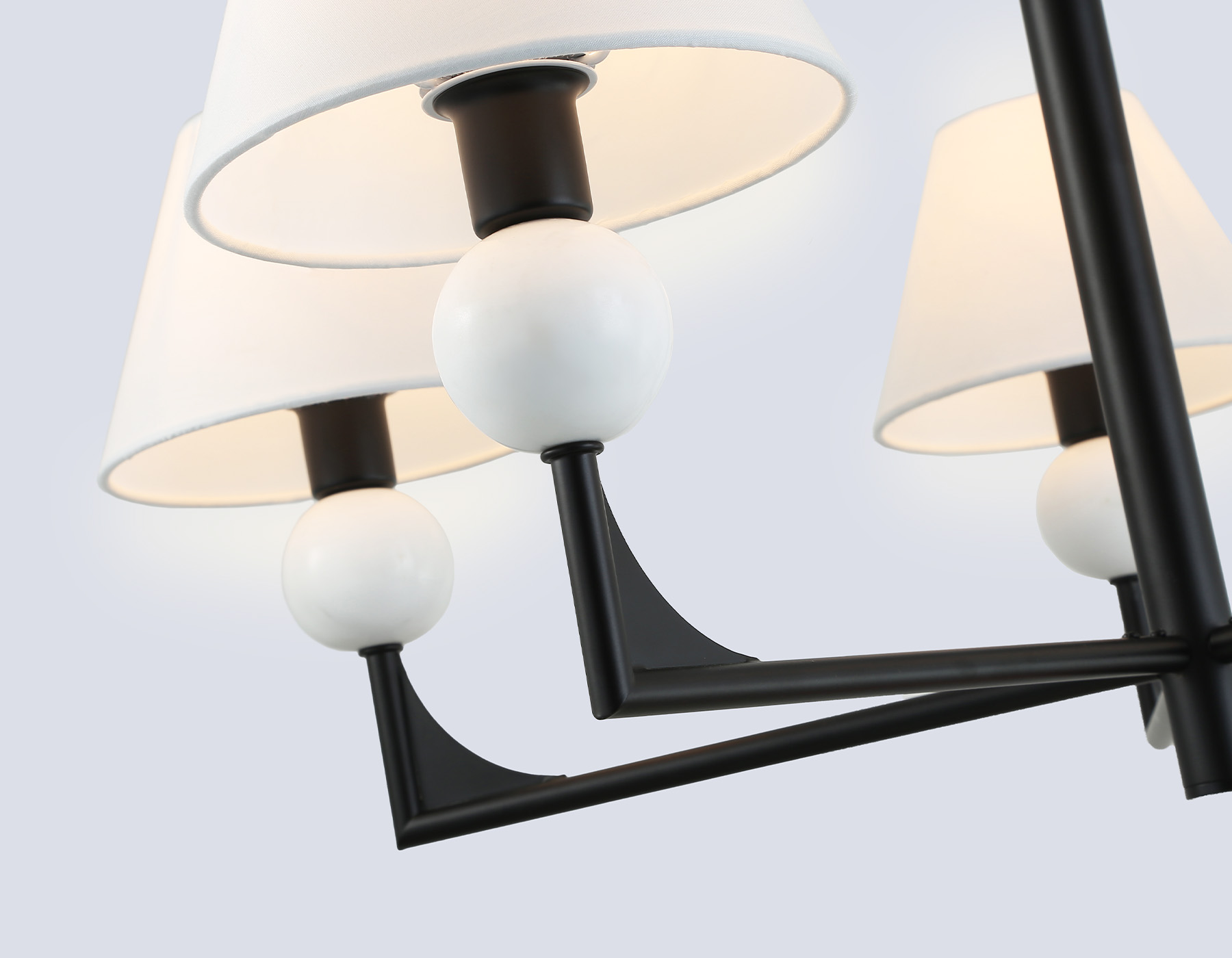 Люстра на штанге Ambrella Light HIGH LIGHT LH75153_AMB