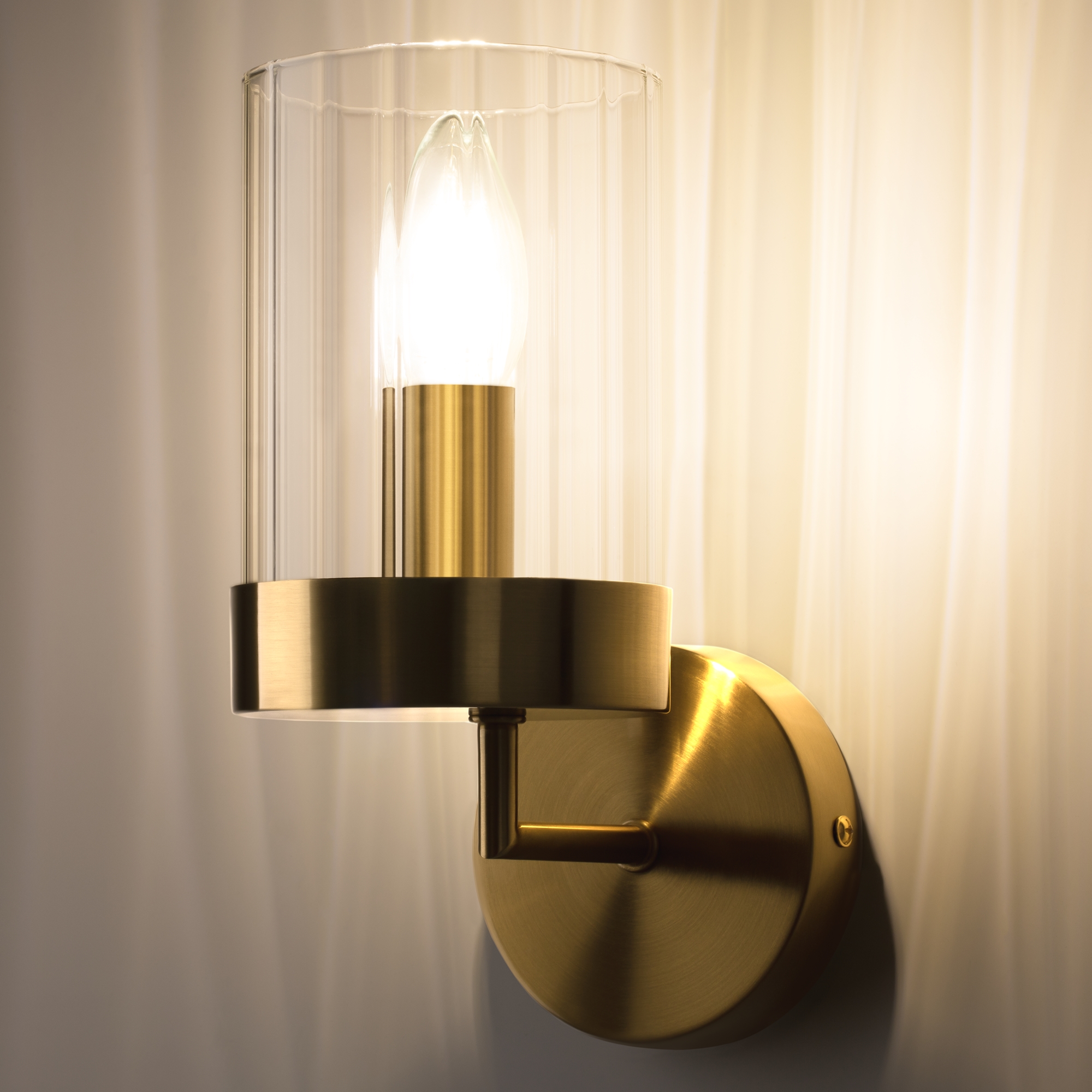 Бра Freya Clip FR5426WL-01BS_MY