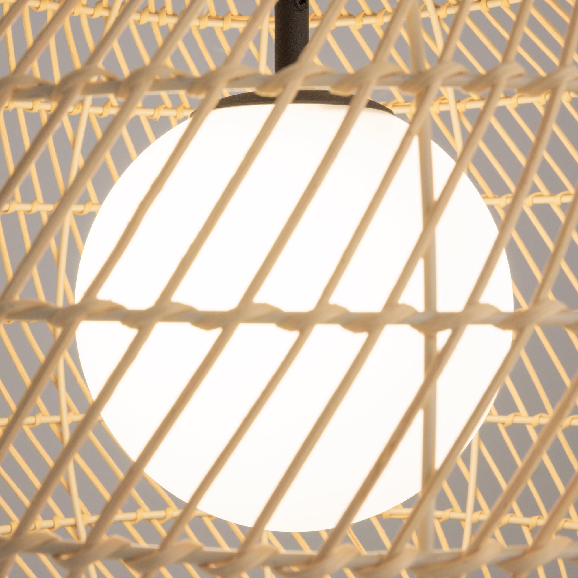 Подвесной светильник Maytoni CANE MOD204PL-01BG1_MY