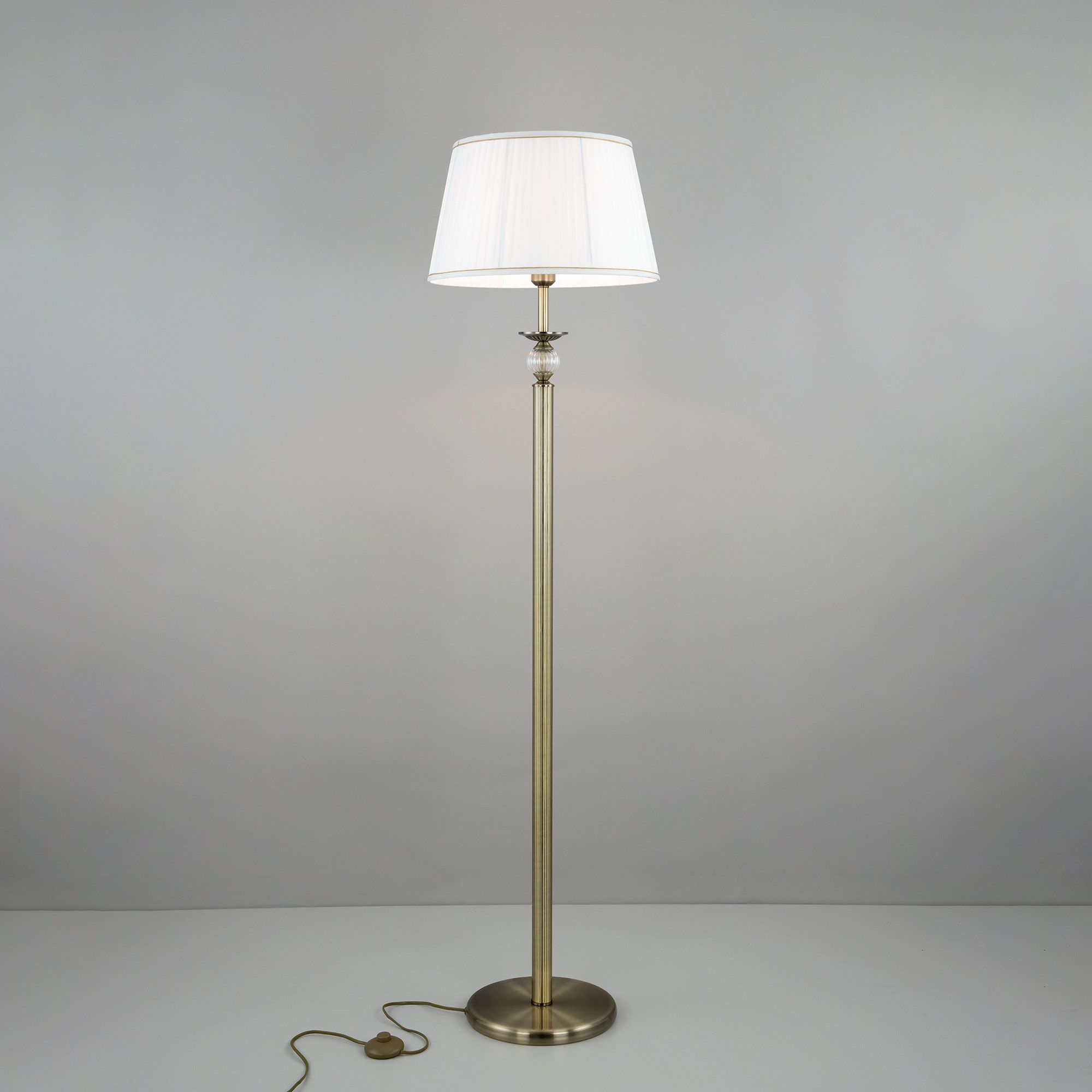 Торшер CitiLux Ровена CL433913