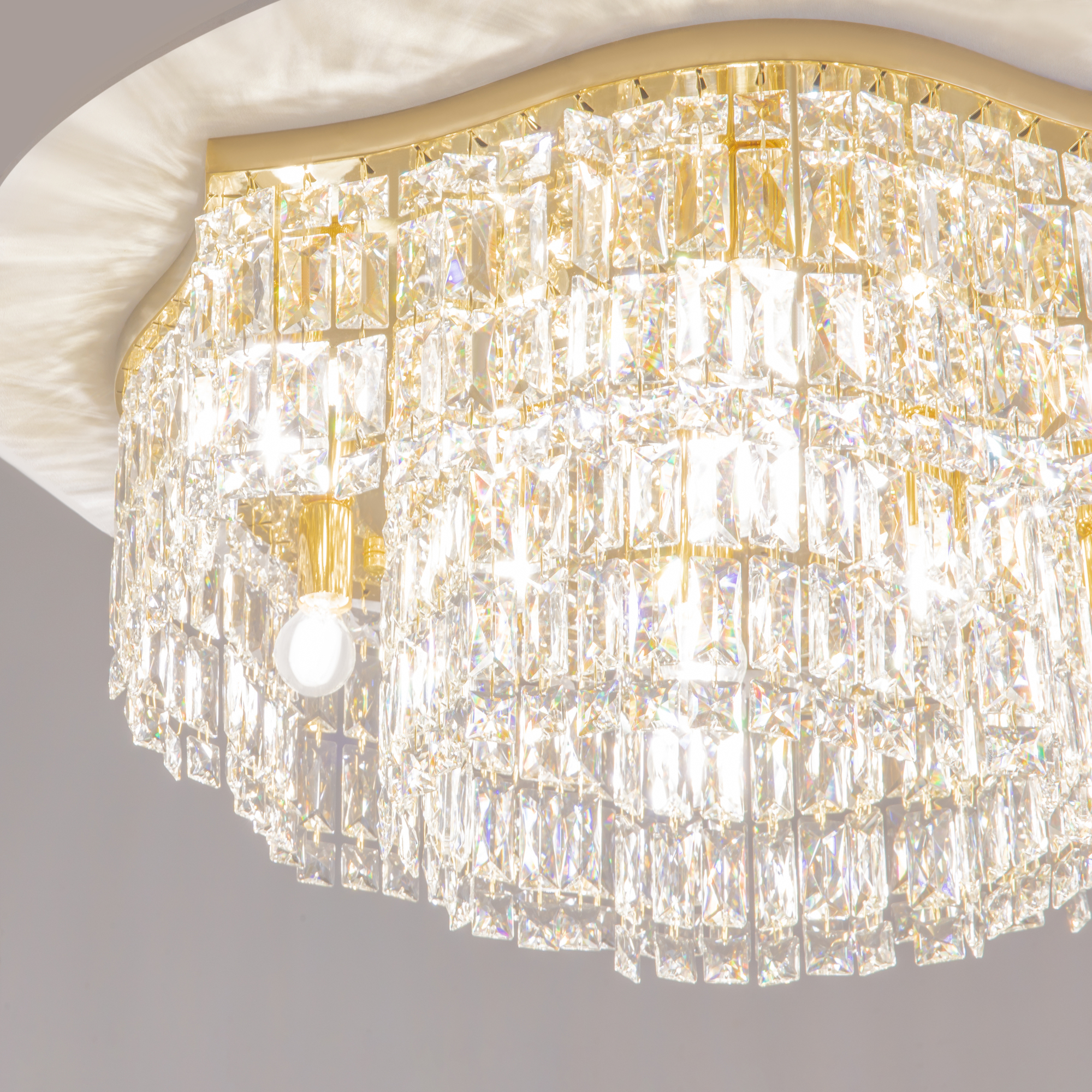 Потолочная люстра Maytoni Dune DIA005CL-10G_MY