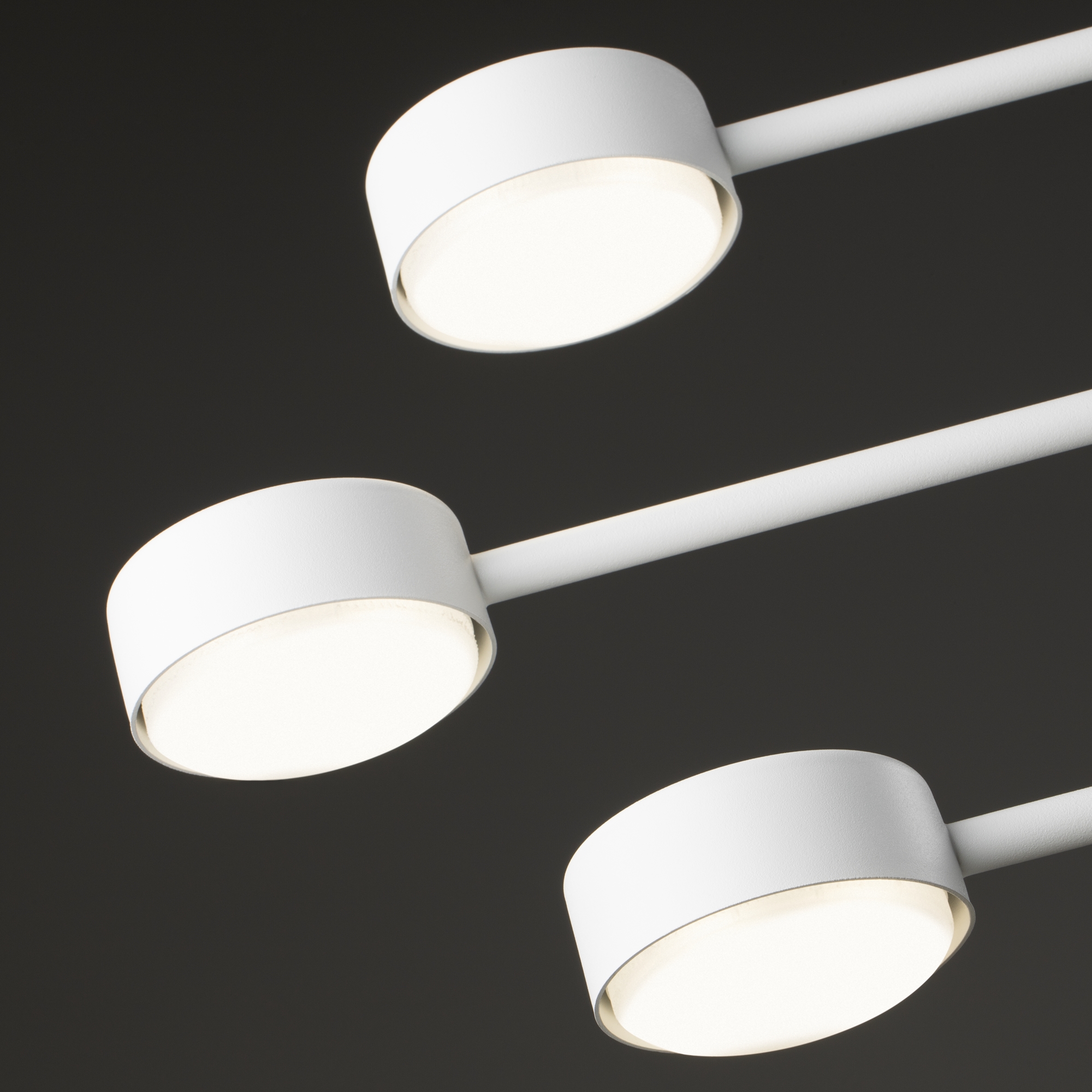 Люстра на штанге Freya Tactic FR5363CL-06W_MY