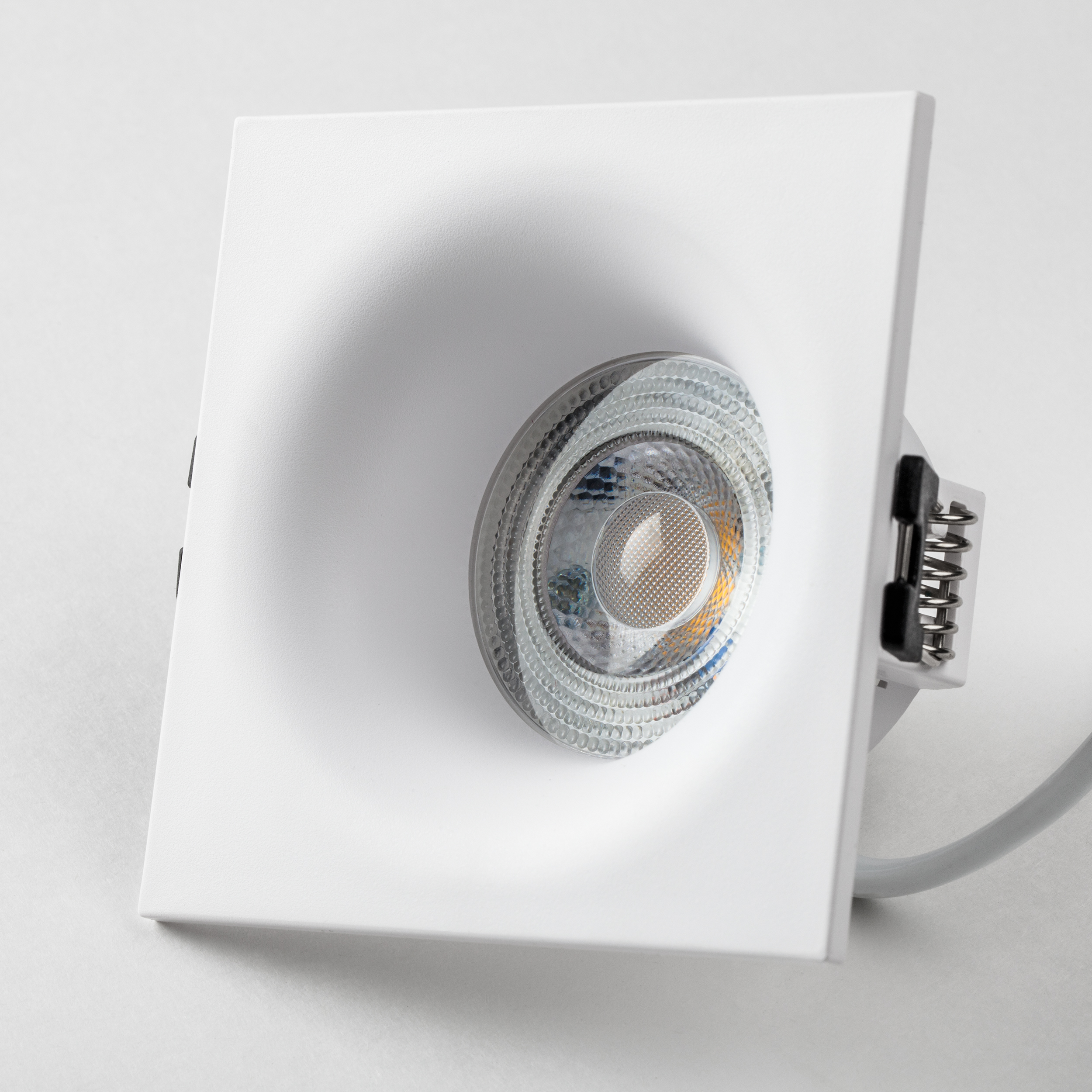 Рамка термостойкая (светильник) PVC д/крепления LED источника света в подвесном потолке Lightstar Levigo 012136_LS