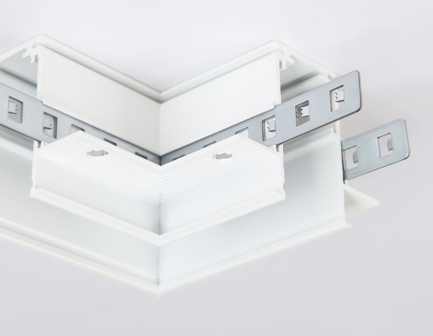 Коннектор угловой для встраиваемого шинопровода Magnetic Ambrella Light TRACK SYSTEM Track System GL3352_AMB