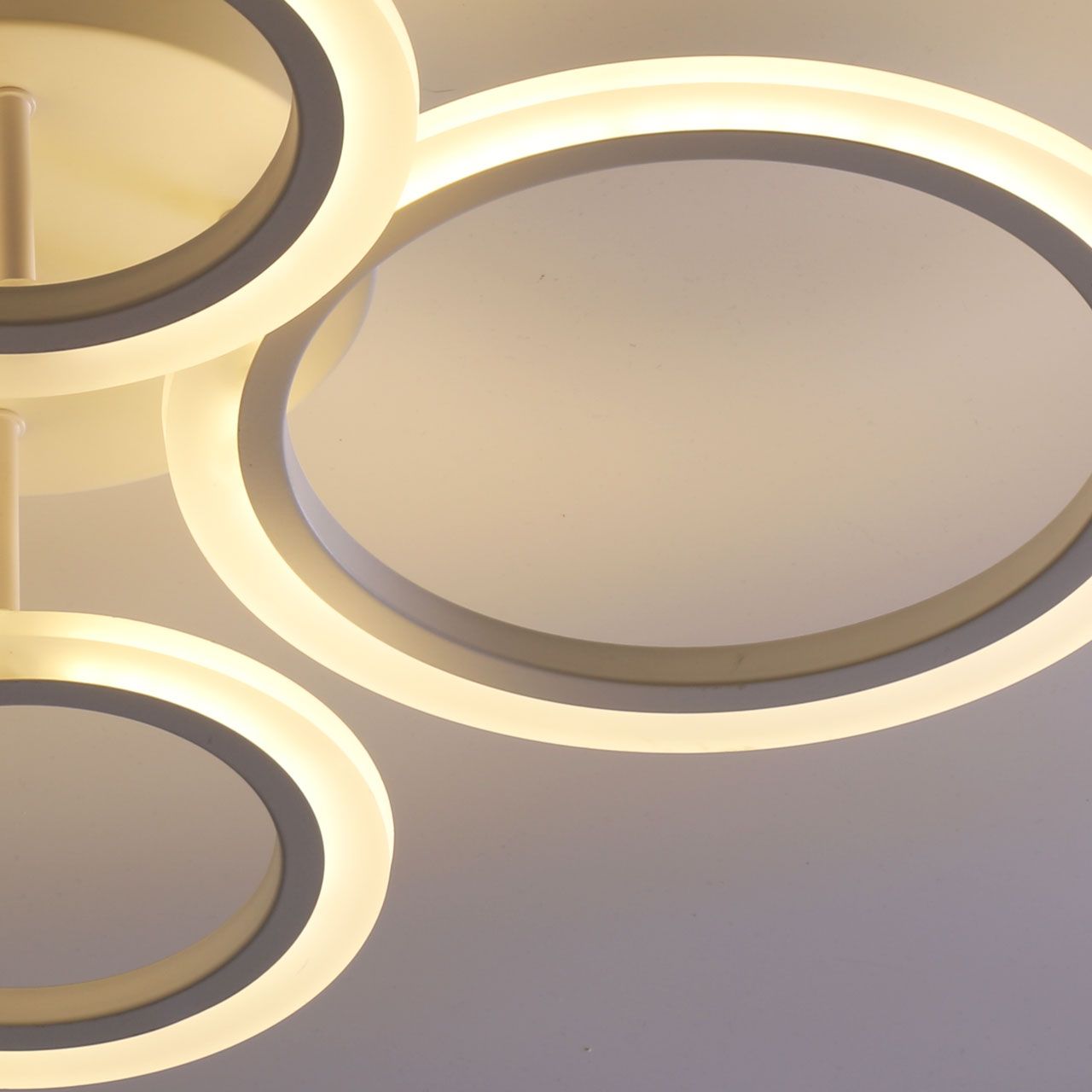 Потолочная люстра De Markt Мадлен 424013404_MW