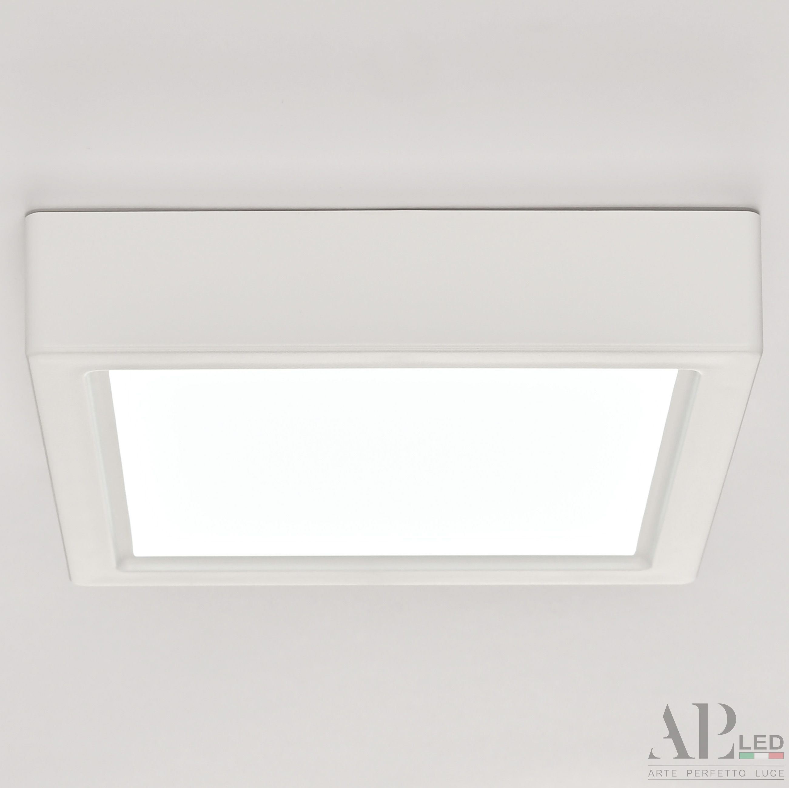 Накладной светильник APL LED Ingrid 3322.LDF6004M/6W/6K_BI