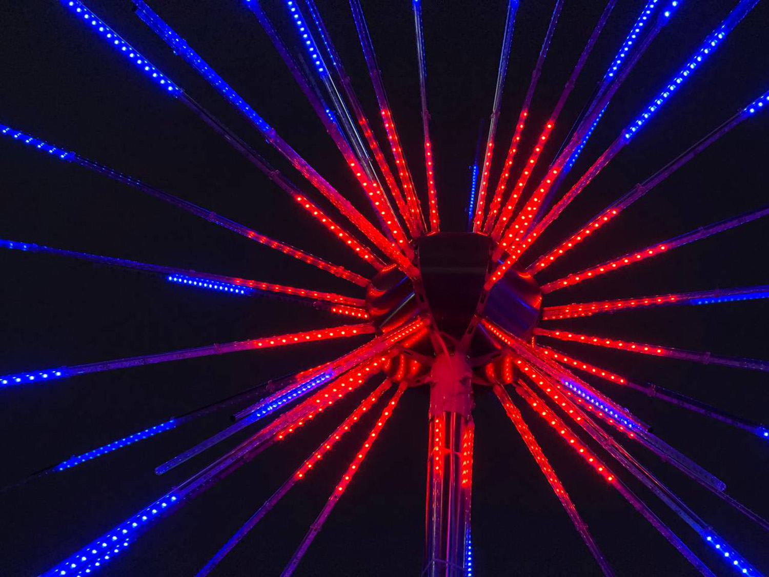 Светодиодная Фигура Фейерверк 2,4м 24В, 1512LED, IP65 LTC FRW-240-T42