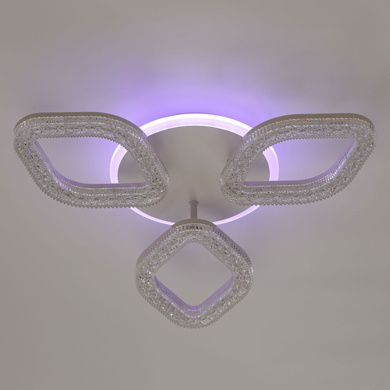 Потолочная люстра De Markt Мадлен 424014004_MW