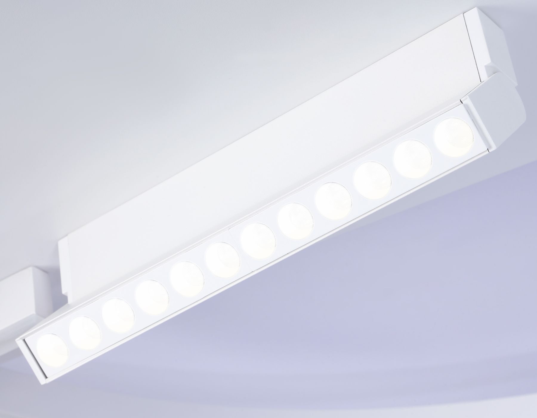 Потолочная люстра Ambrella light LineTech COMFORT FL51461_AMB