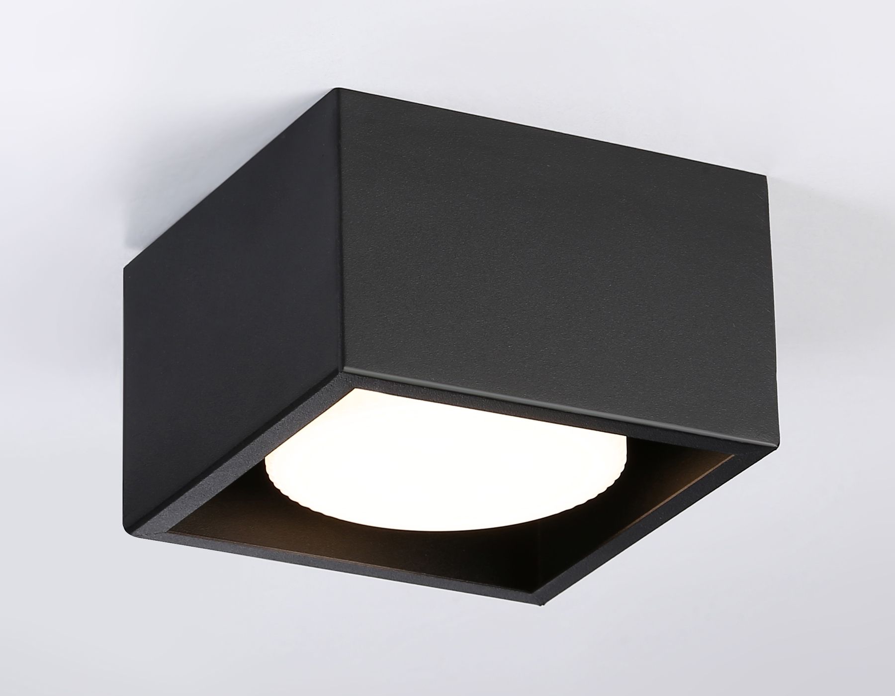Накладной светильник Ambrella light со сменной лампой GX53 Techno TN70827_AMB