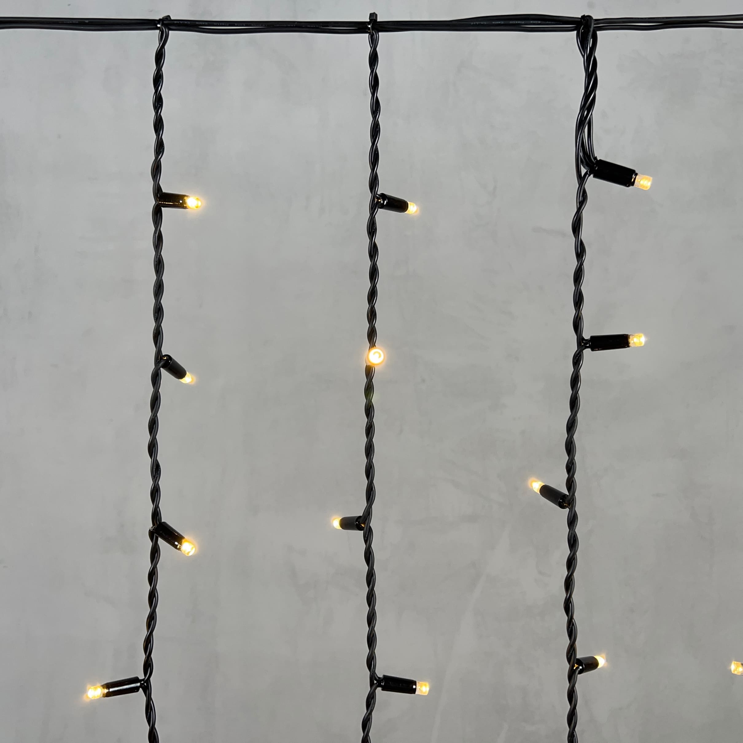 Гирлянда Бахрома 3,2 x 0,9 м Тепло-Белая 220В, 168 LED, Провод Черный Каучук, IP65 LL168-1-2WW