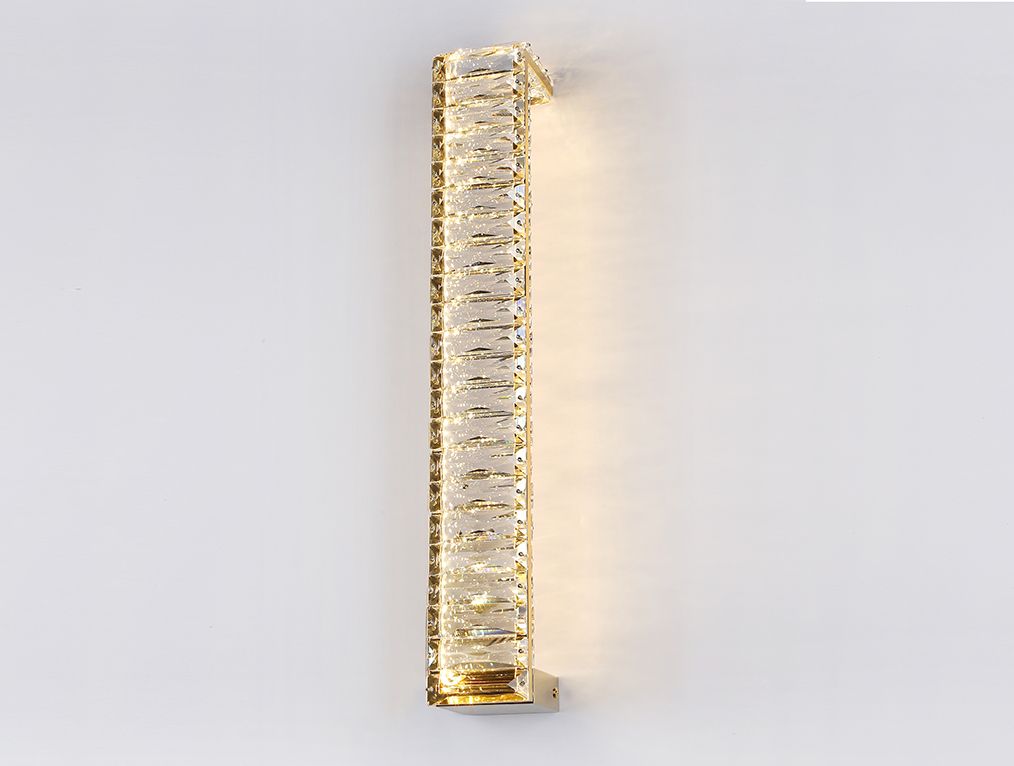 Настенный светильник NewPort 8241/A gold NEW