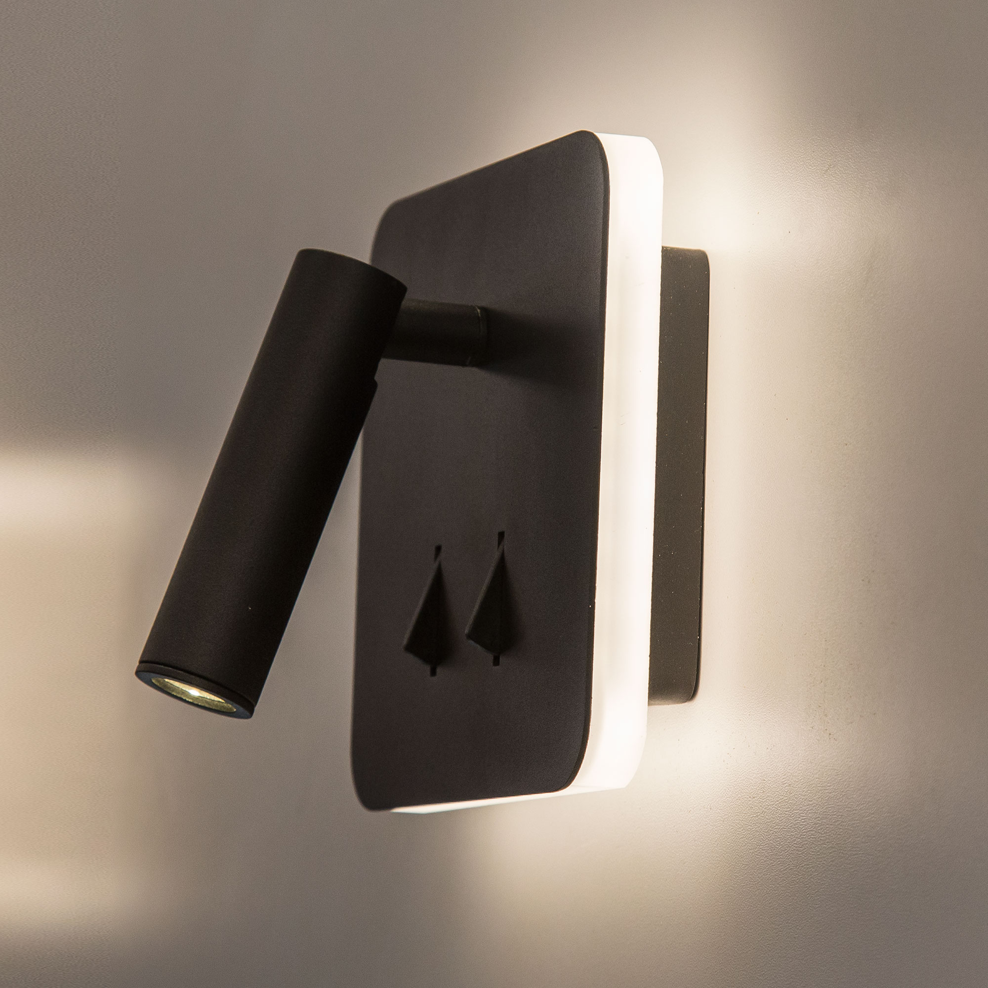 Настенный светильник CitiLux Декарт CL704421