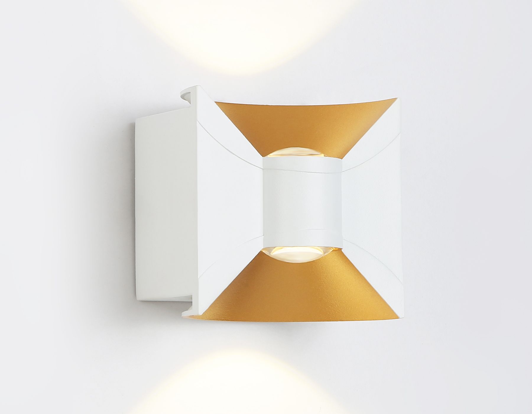 Уличный настенный светодиодный светильник IP54 Ambrella Light Garden ST4471_AMB