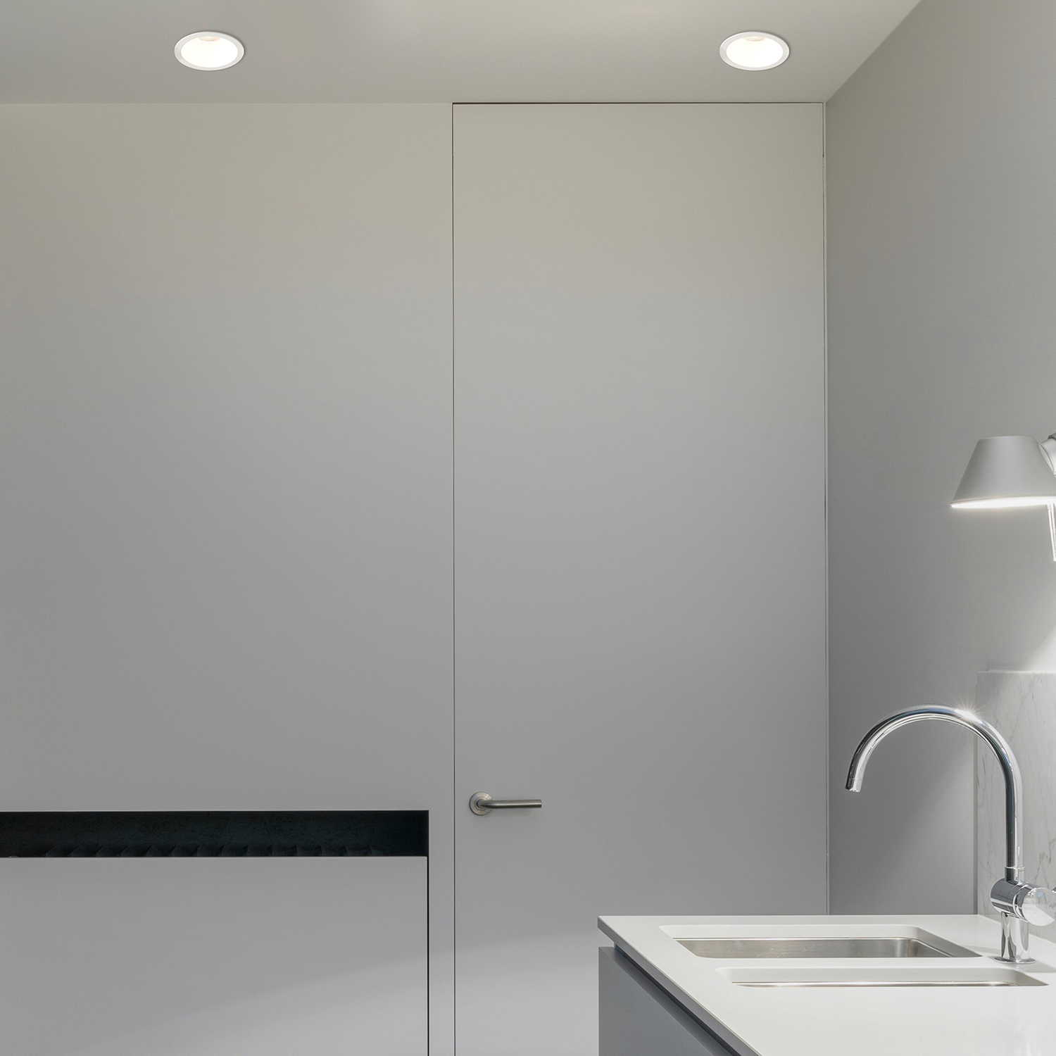 Встраиваемый светильник Crystal Lux CLT 008C83 WH 3000K IP54_CR