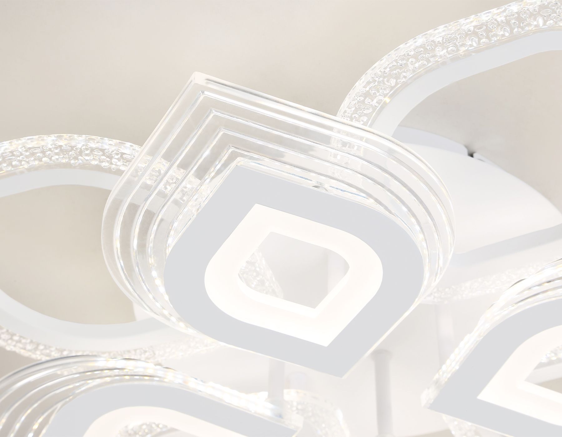 Потолочная люстра Ambrella light с пультом Original FA4294_AMB