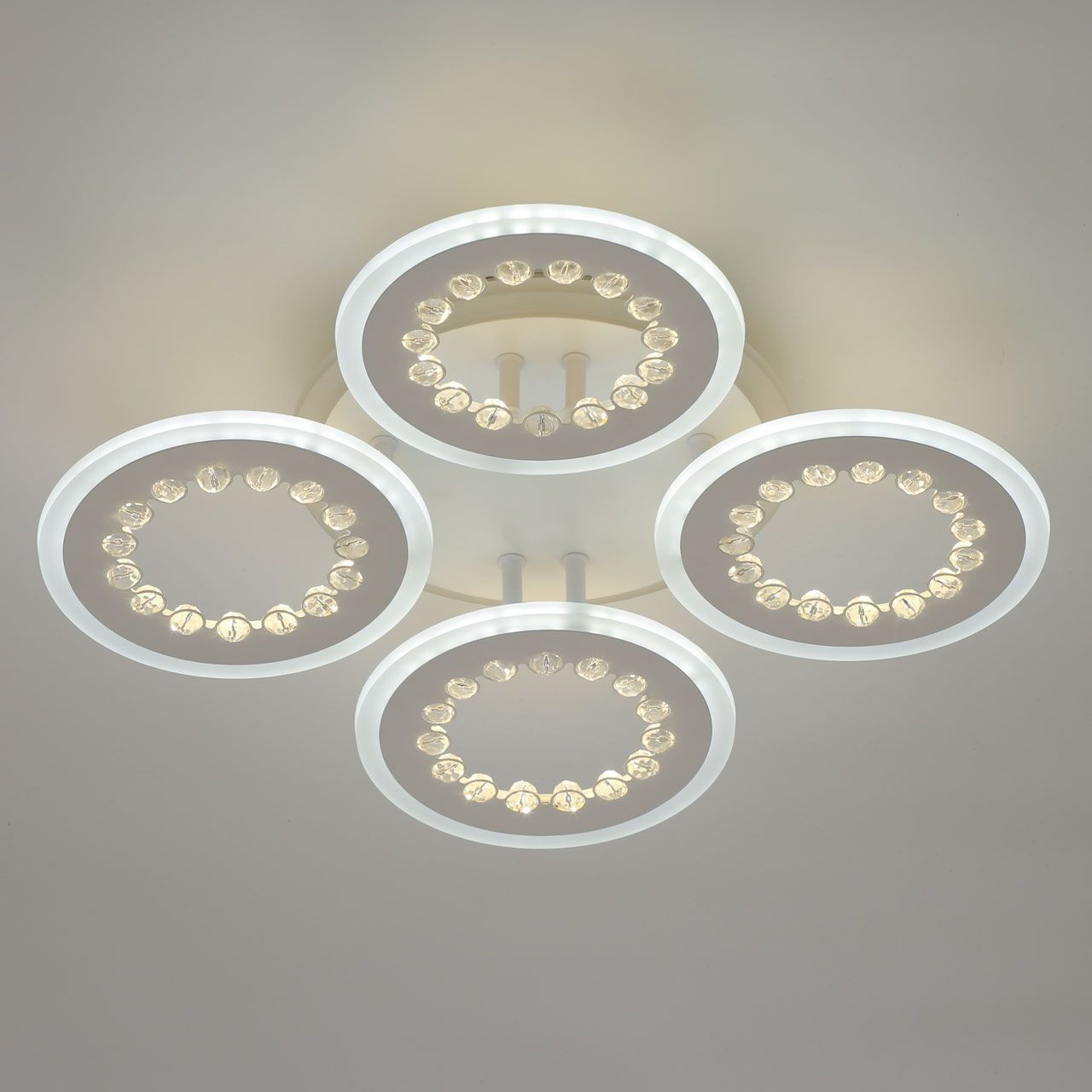 Потолочная люстра De Markt Мадлен 424013505_MW