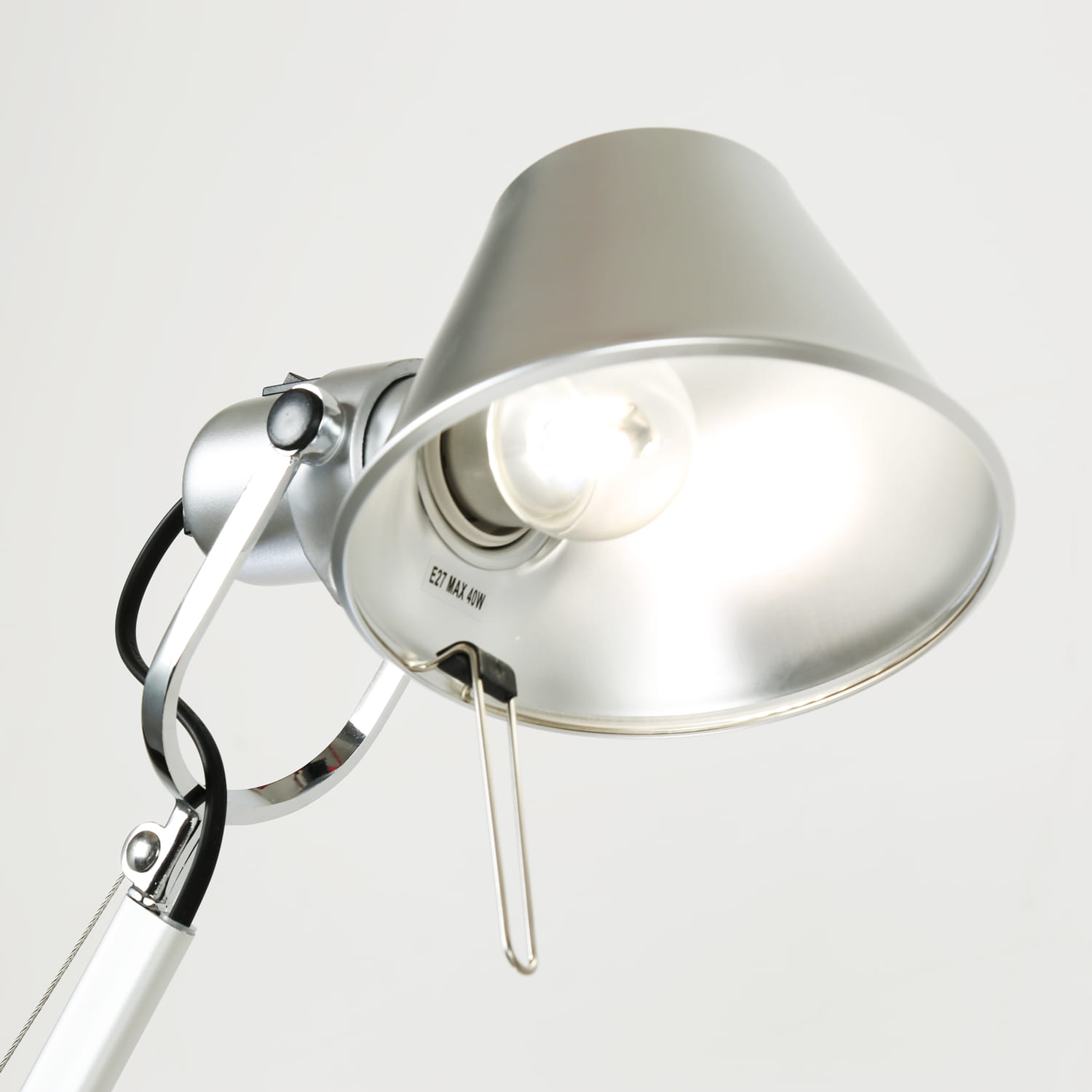 Настольная лампа Favourite на струбцине Legend 1870-1T