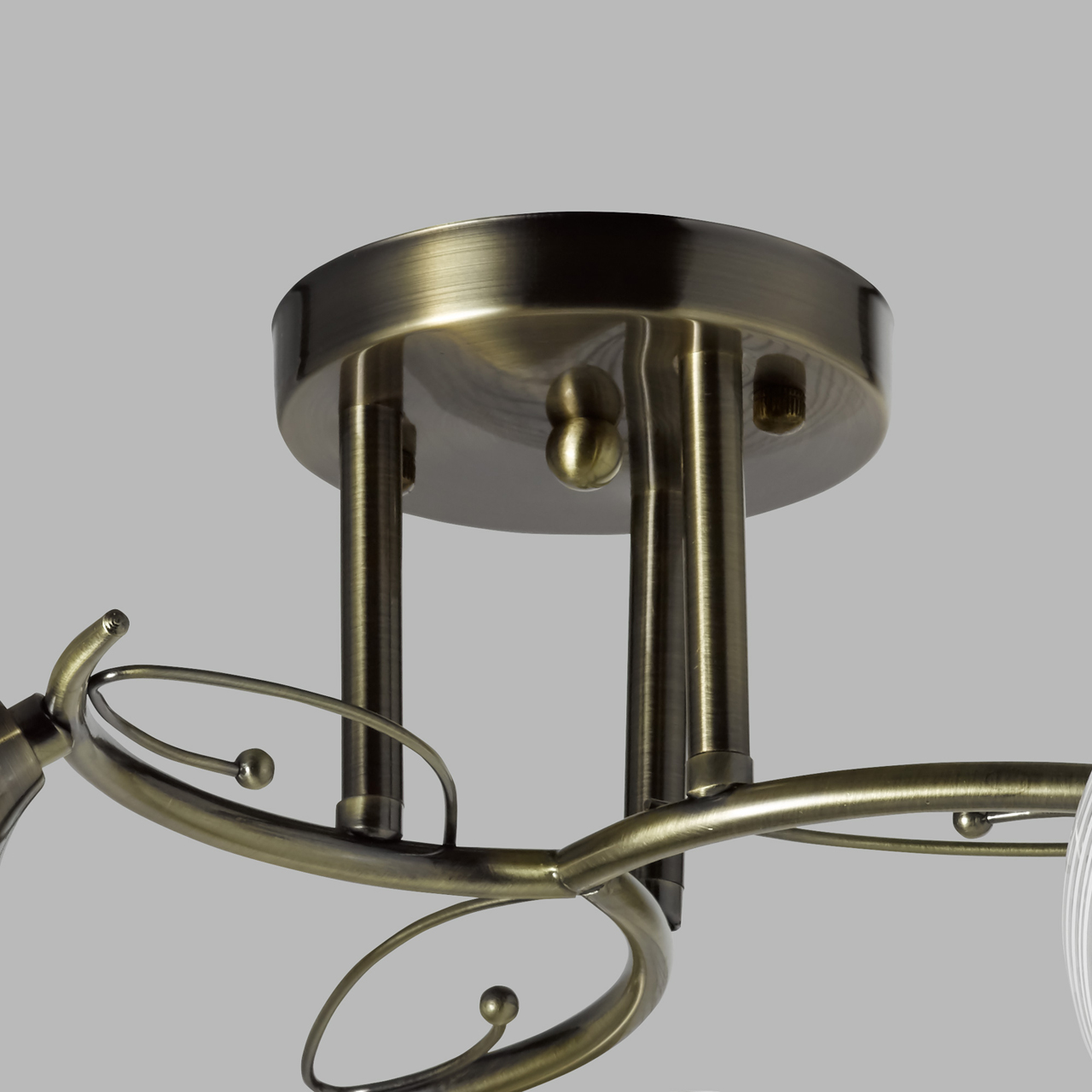 Потолочная люстра Альфа 324015403_MW