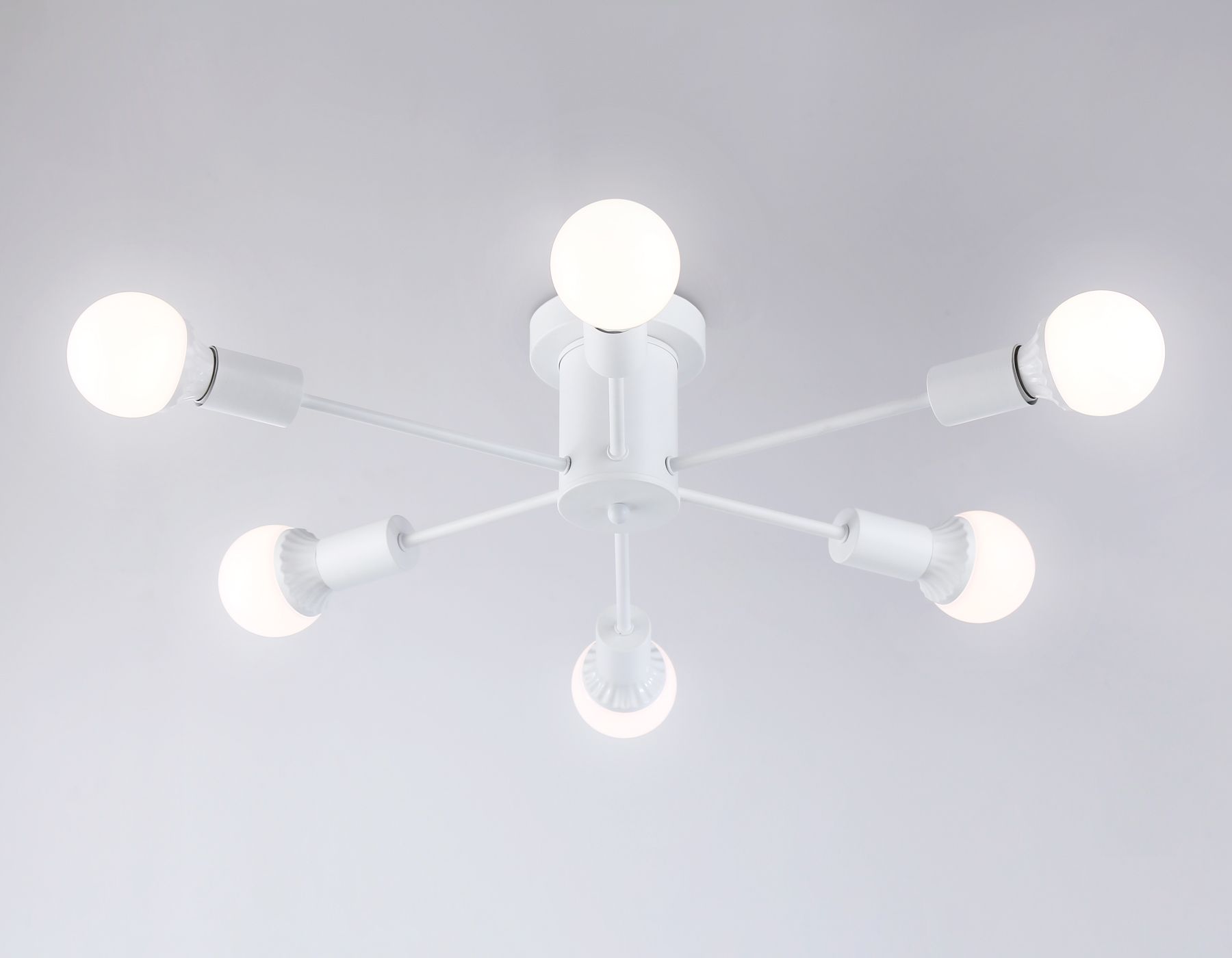 Потолочная люстра Ambrella Light TRADITIONAL TR80401_AMB