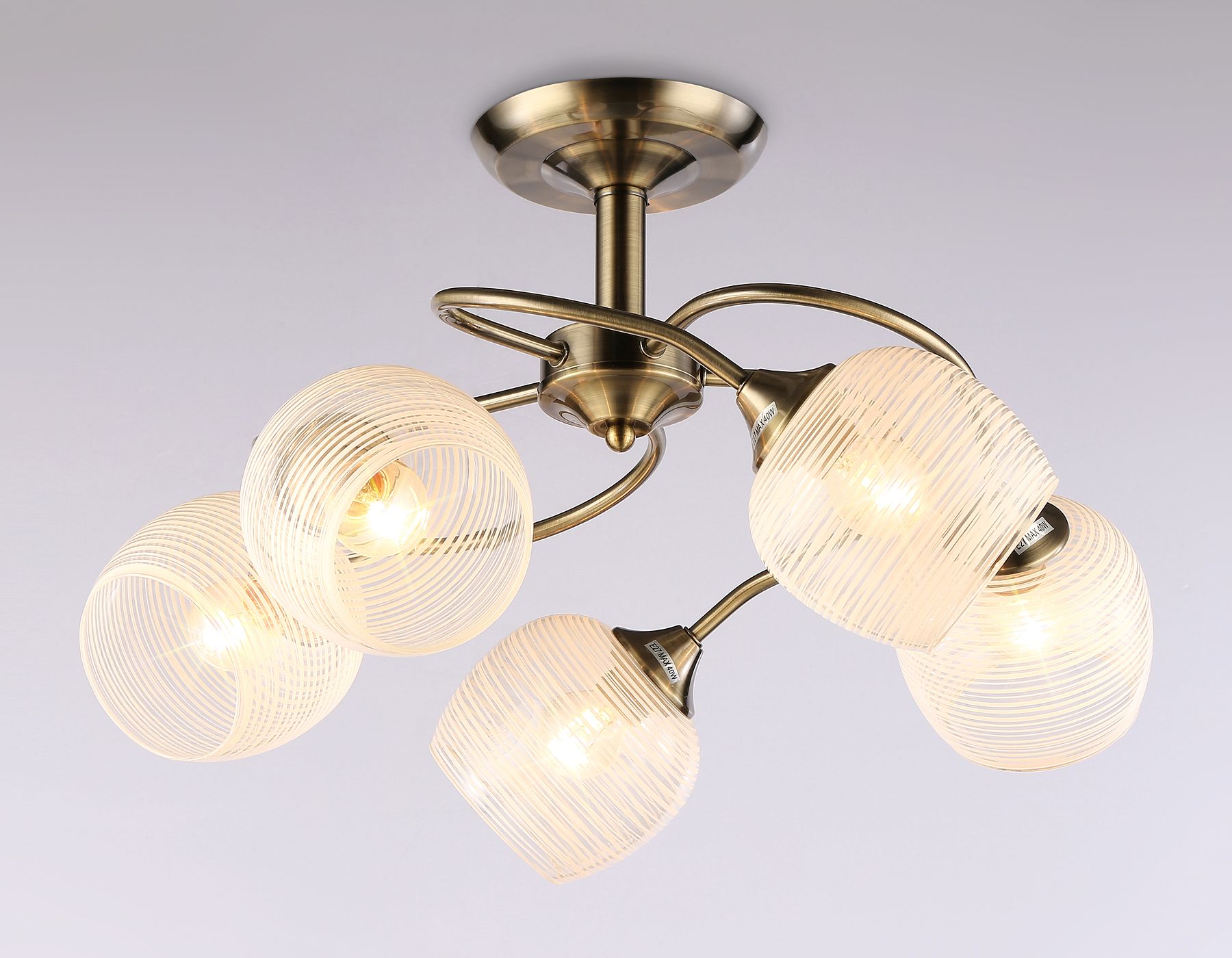 Подвесная люстра Ambrella light Traditional TR3199_AMB
