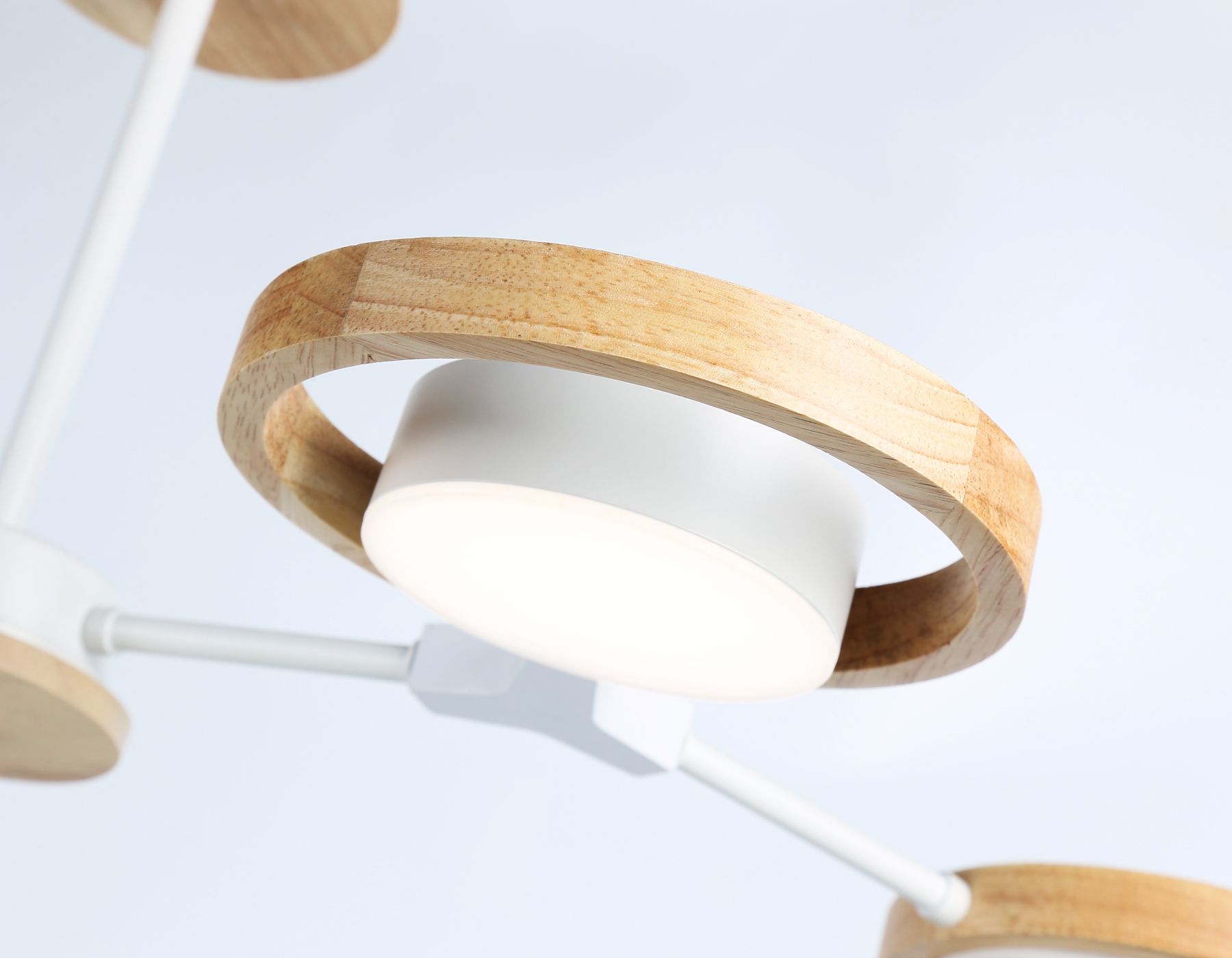 Потолочная люстра Ambrella light COMFORT LineTech FL51609_AMB