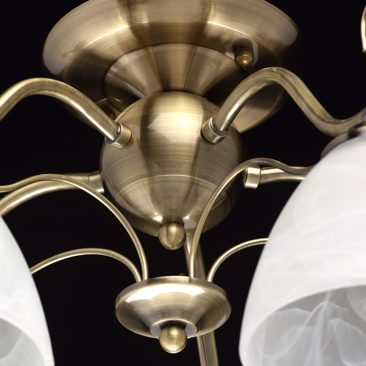 Потолочная люстра De Markt Блеск 315012905_MW