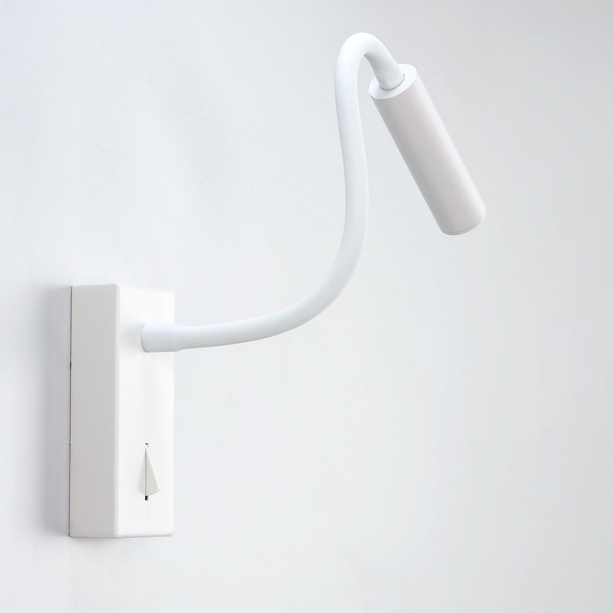 Спот CitiLux настенный Декарт CL704360