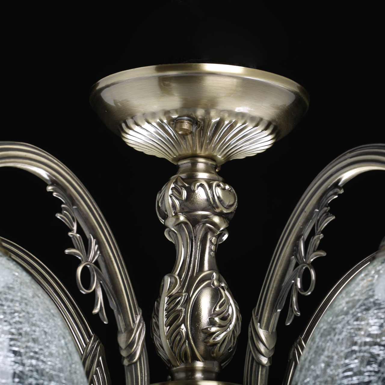 Потолочная люстра MW-Light Аманда 481015205_MW