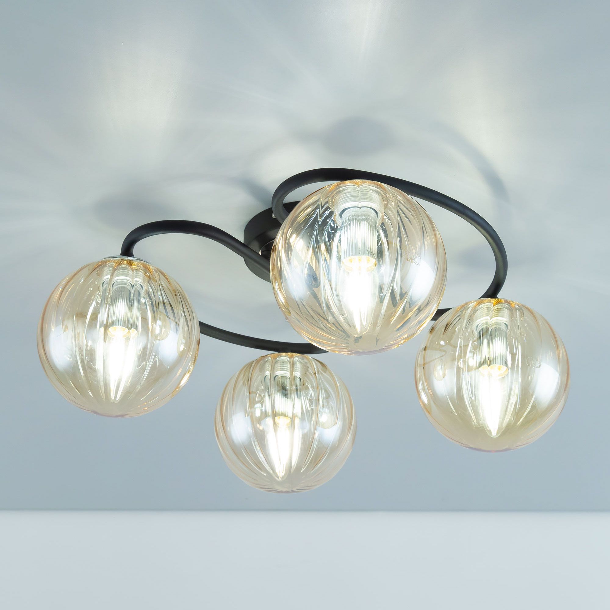 Потолочная люстра CitiLux Эрни CL122145