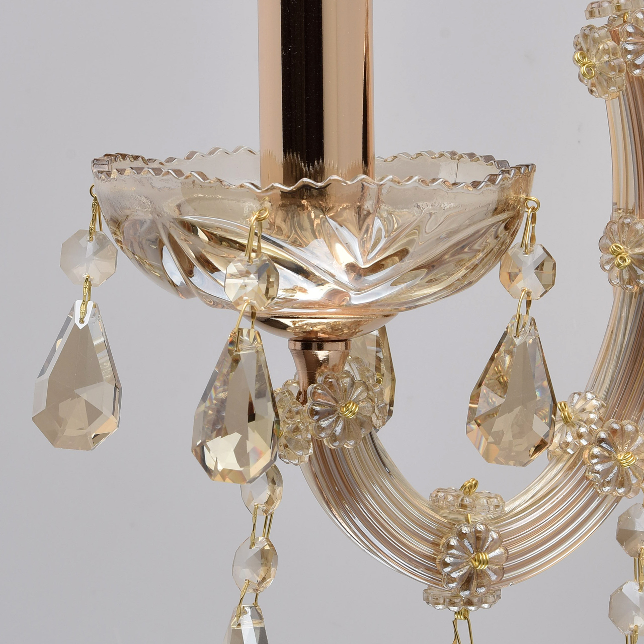 Настенное бра Chiaro Одетта 405010101_MW