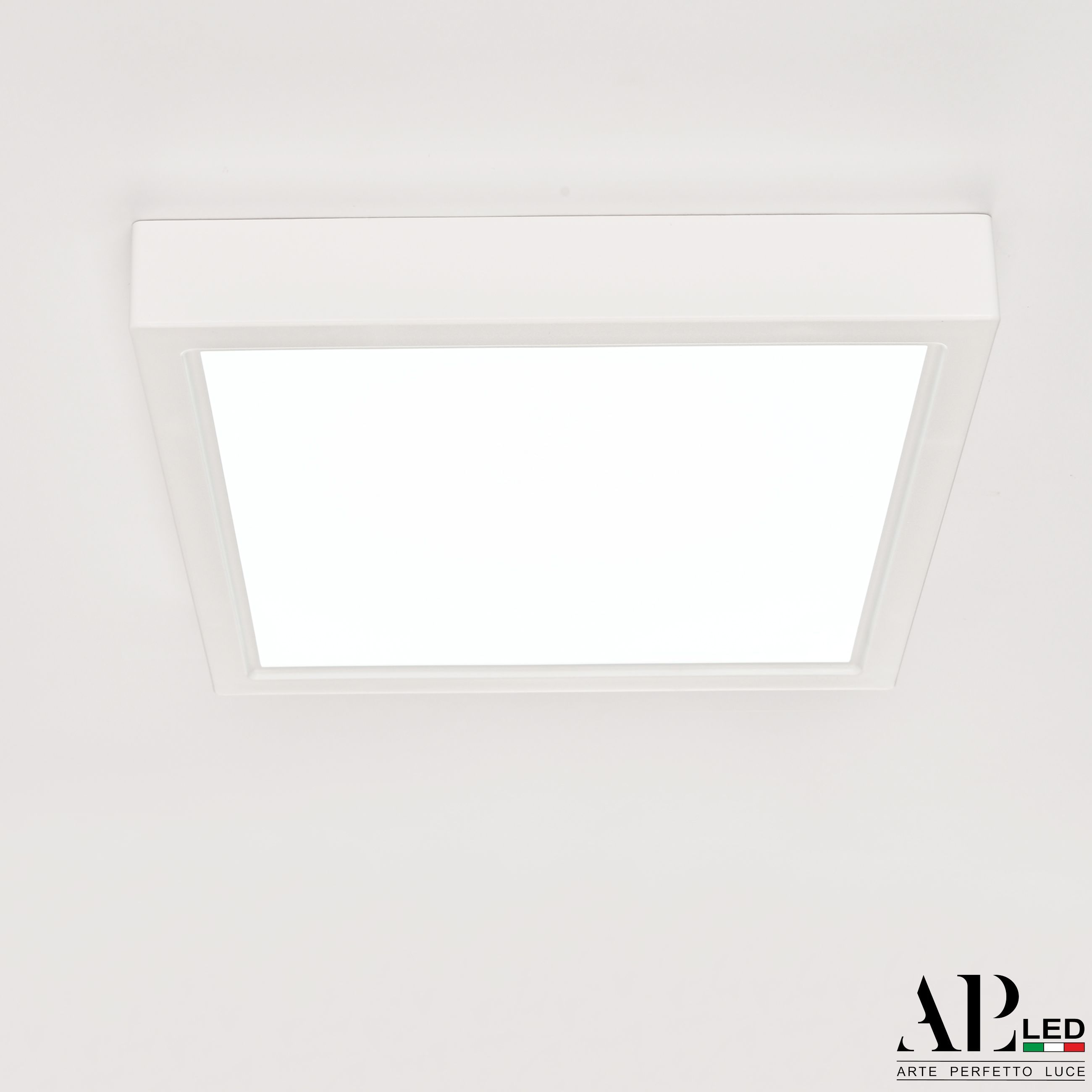 Накладной светильник APL LED Ingrid 3322.LDF1604M/12W/6K_BI