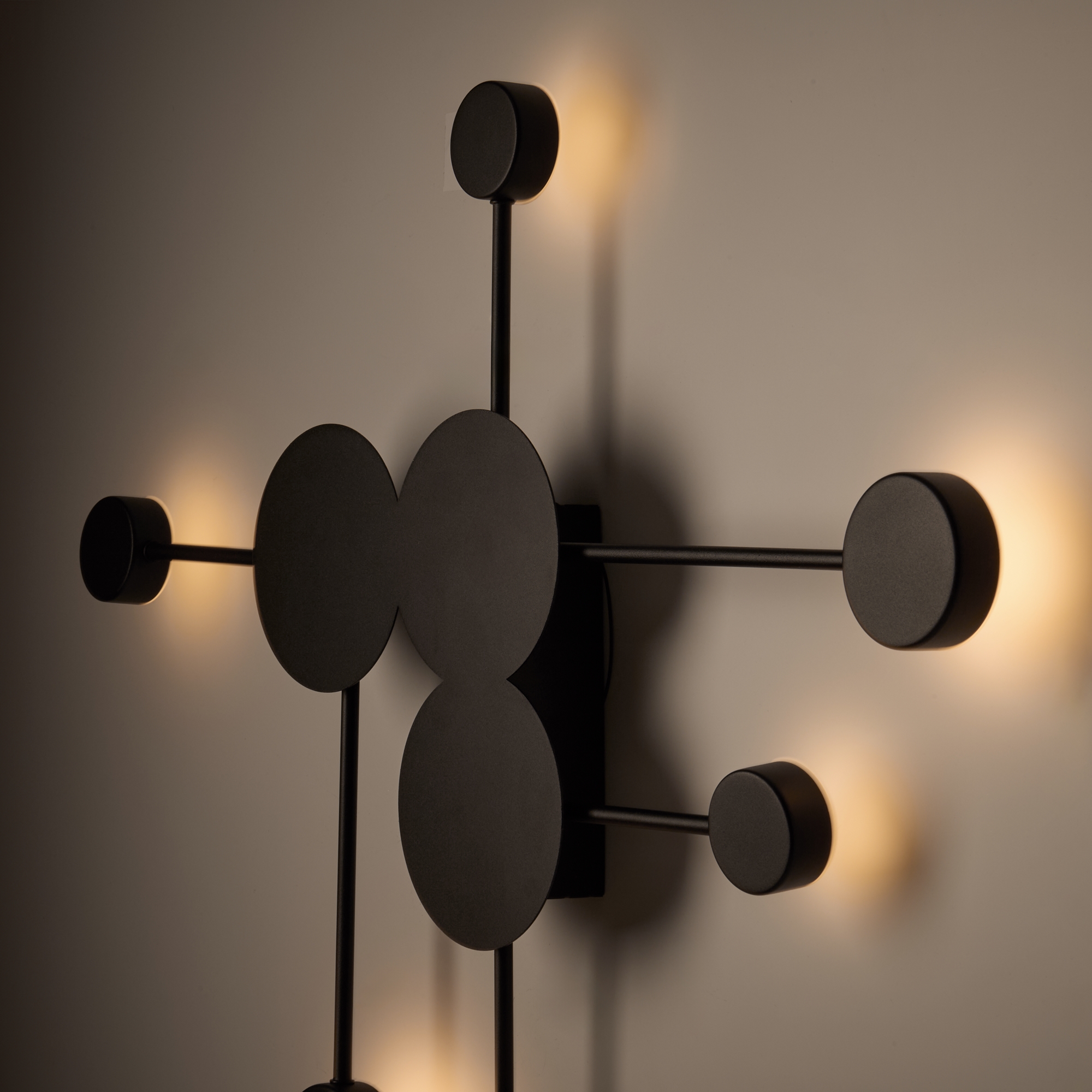 Настенный светильник Freya Wonder FR5440WL-L17B_MY