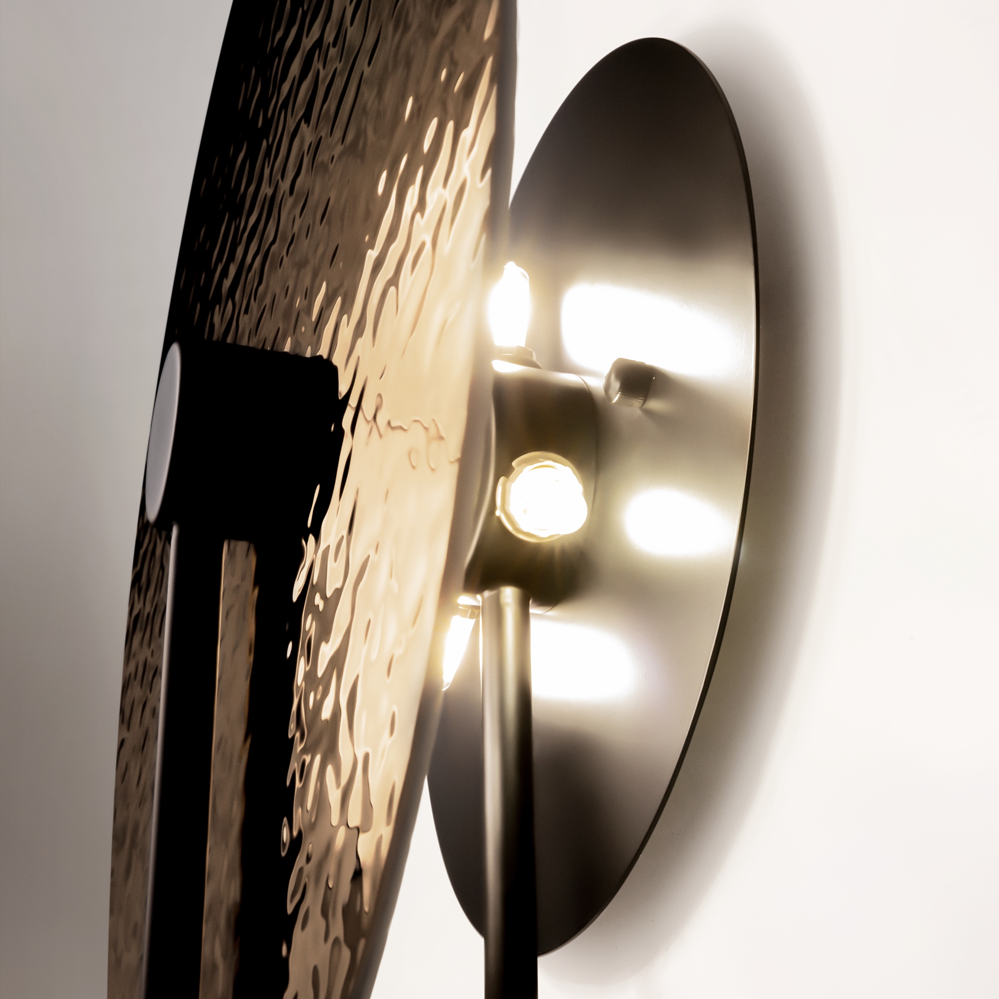 Настенный светильник Maytoni Mare MOD305WL-03B_MY