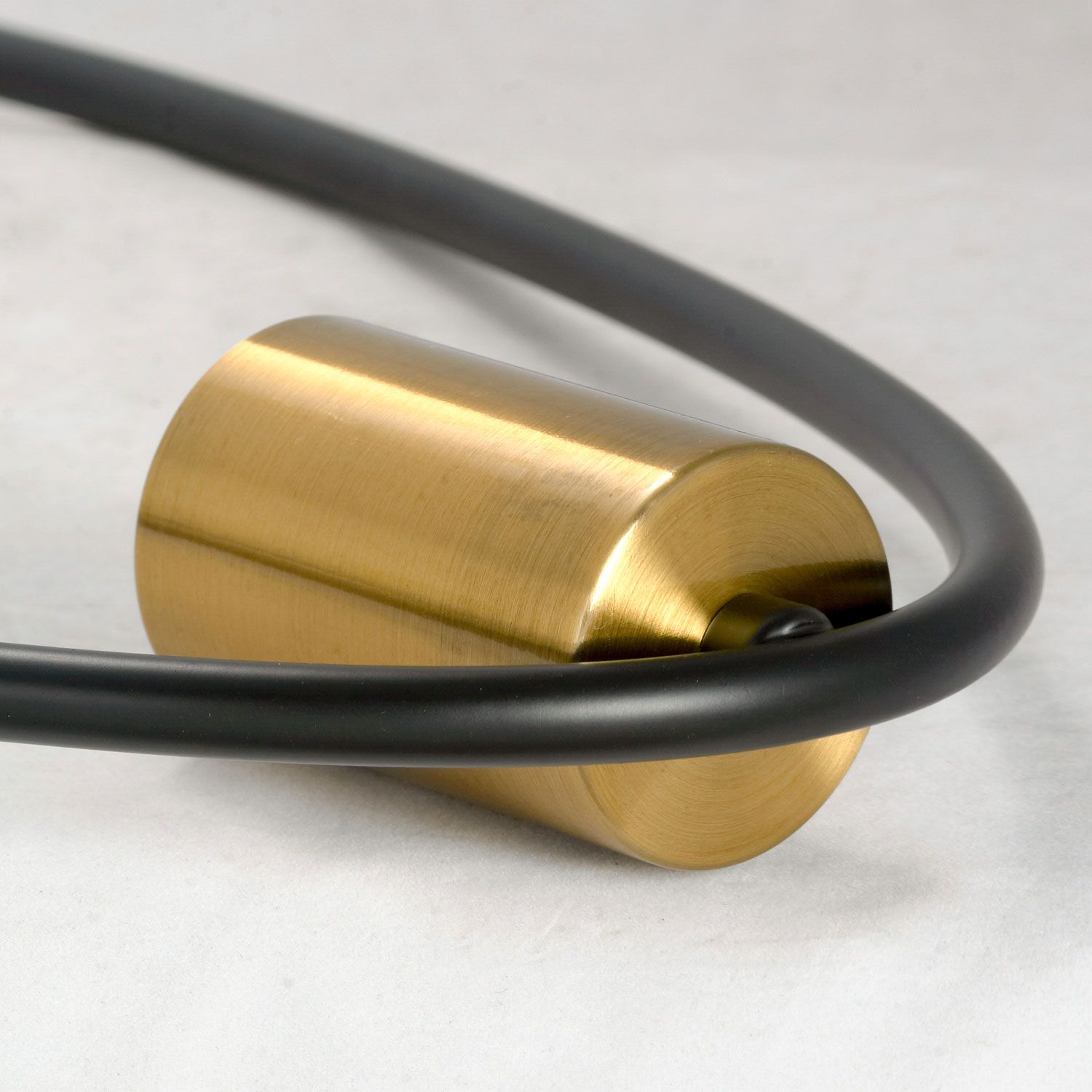 Потолочная люстра Lussole GARLAND LSP-8375