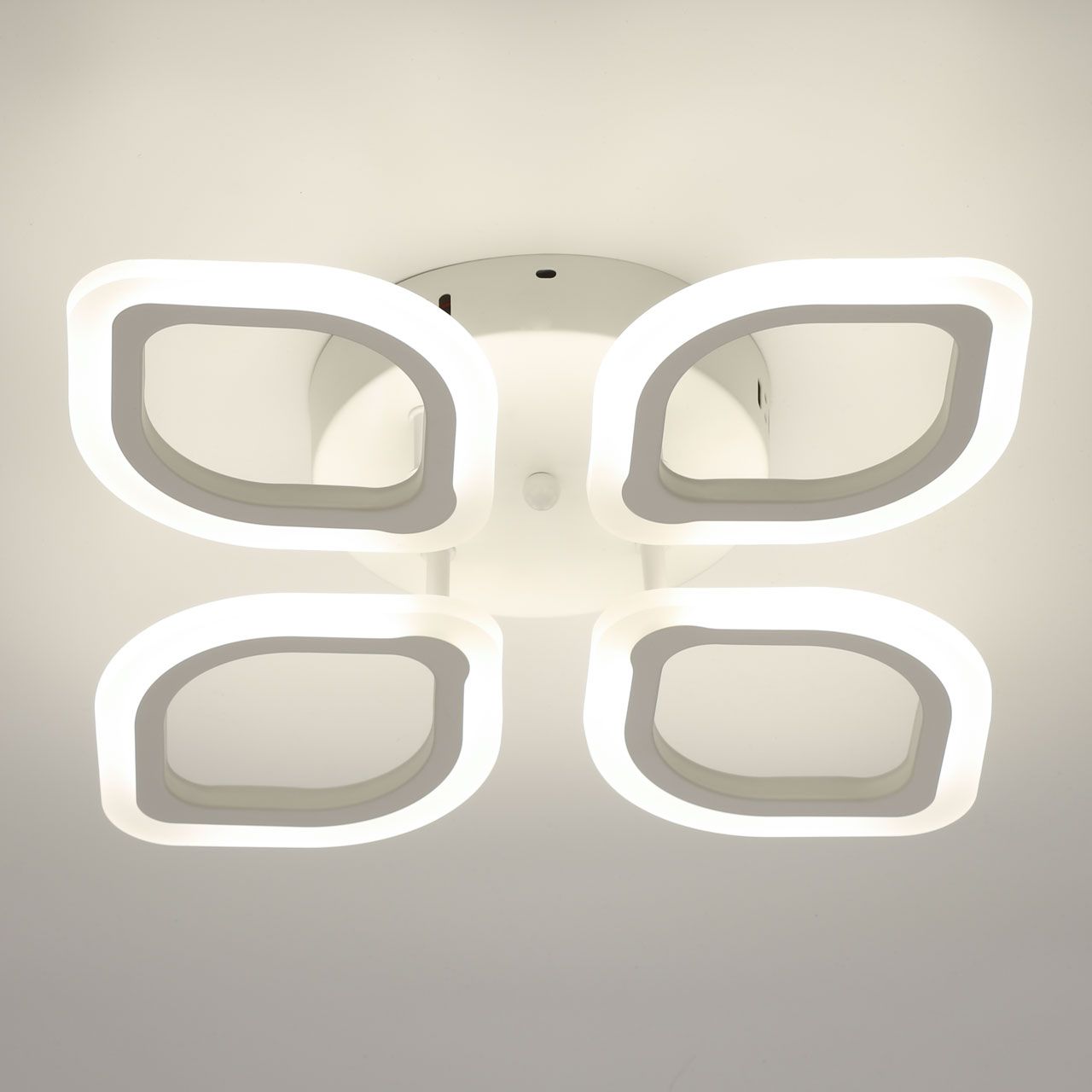 Потолочная люстра De Markt Мадлен 424013104_MW