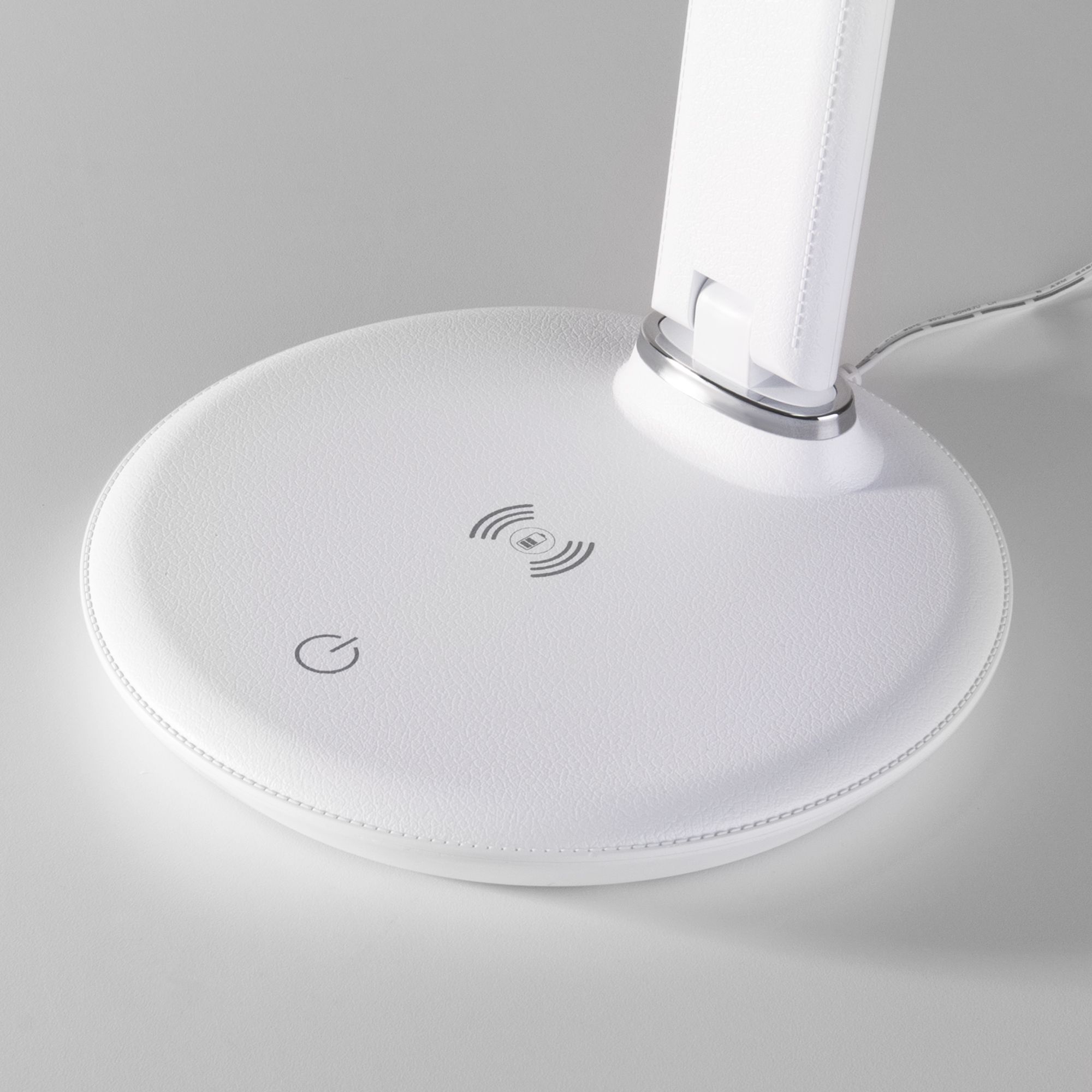 Настольная лампа Elektrostandard Brava a047272_ES