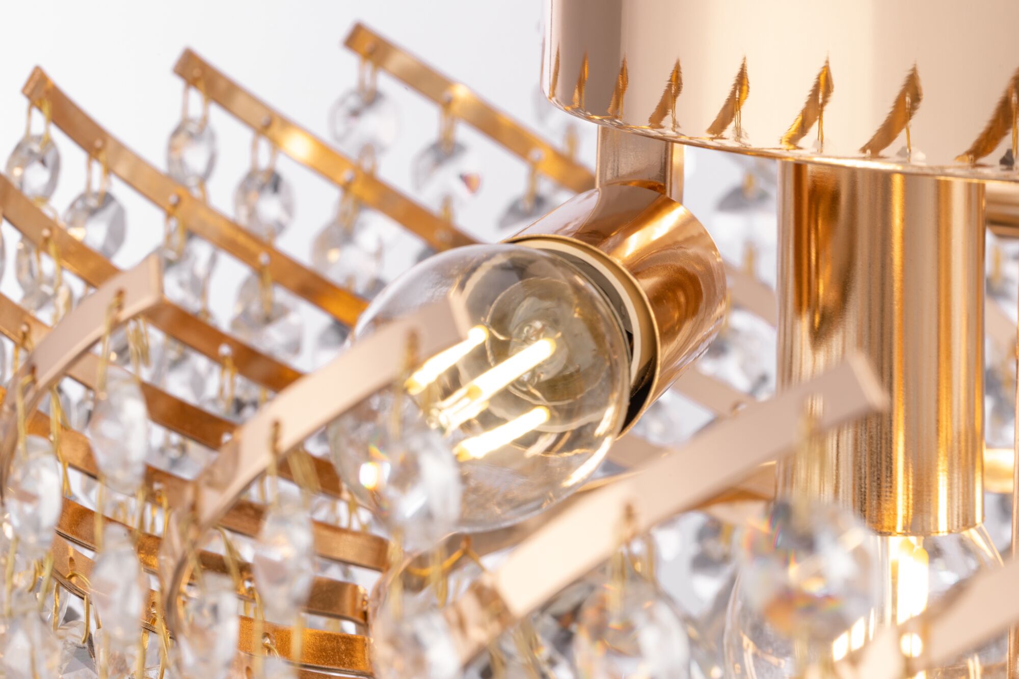 Потолочная люстра Maytoni Diamant DIA120-06-G_MY