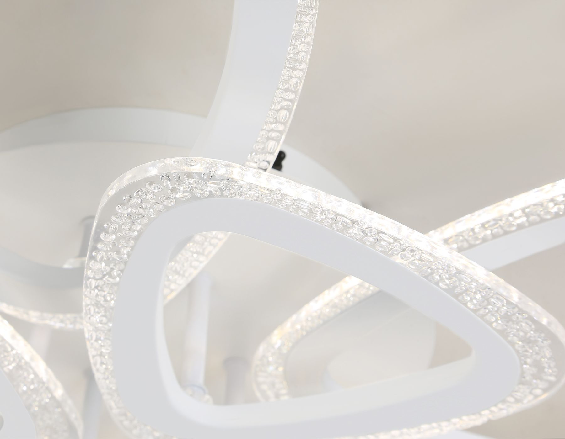 Потолочная люстра Ambrella light с пультом Original FA4515_AMB