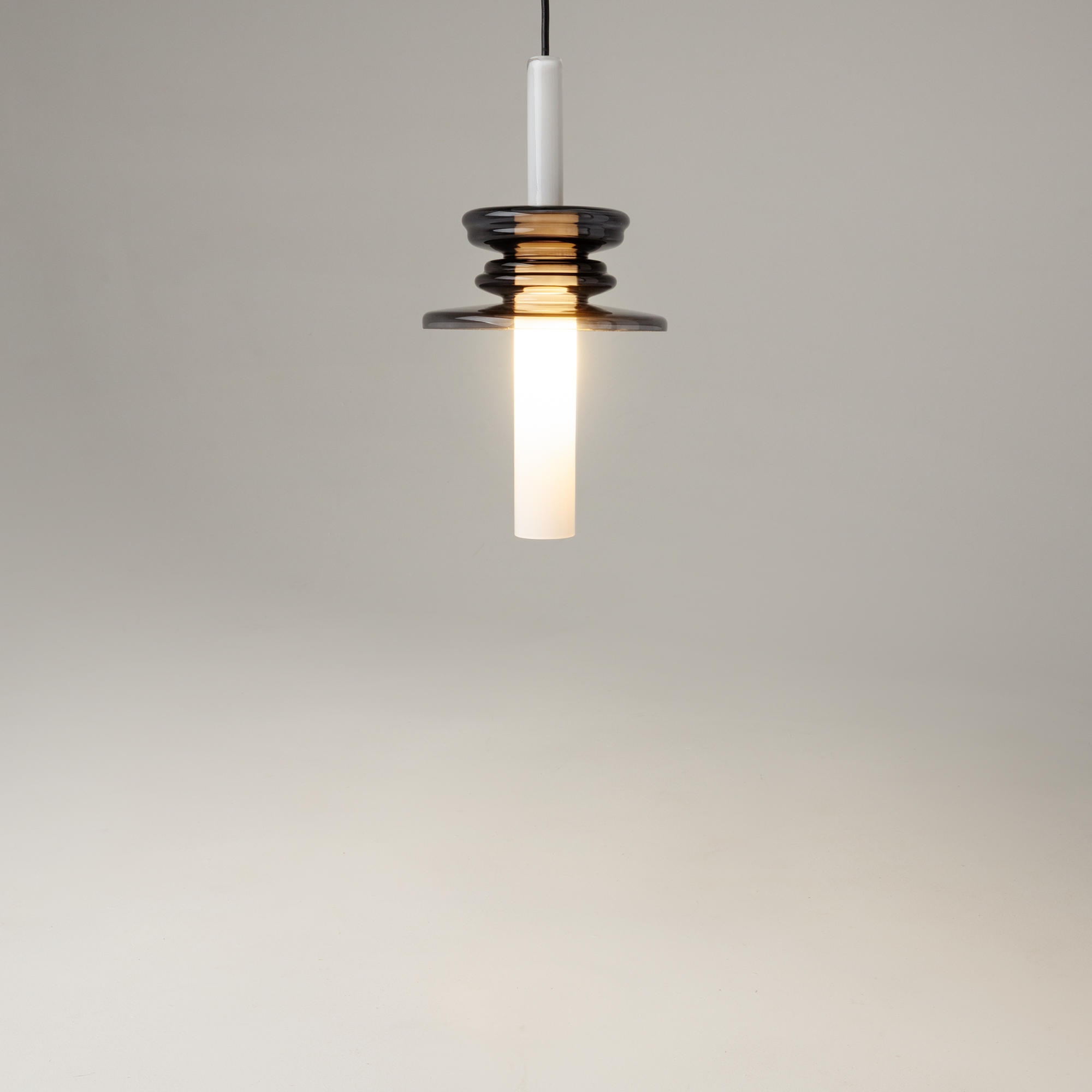 Подвесной светильник Maytoni Sound Wave MOD255PL-01B1_MY